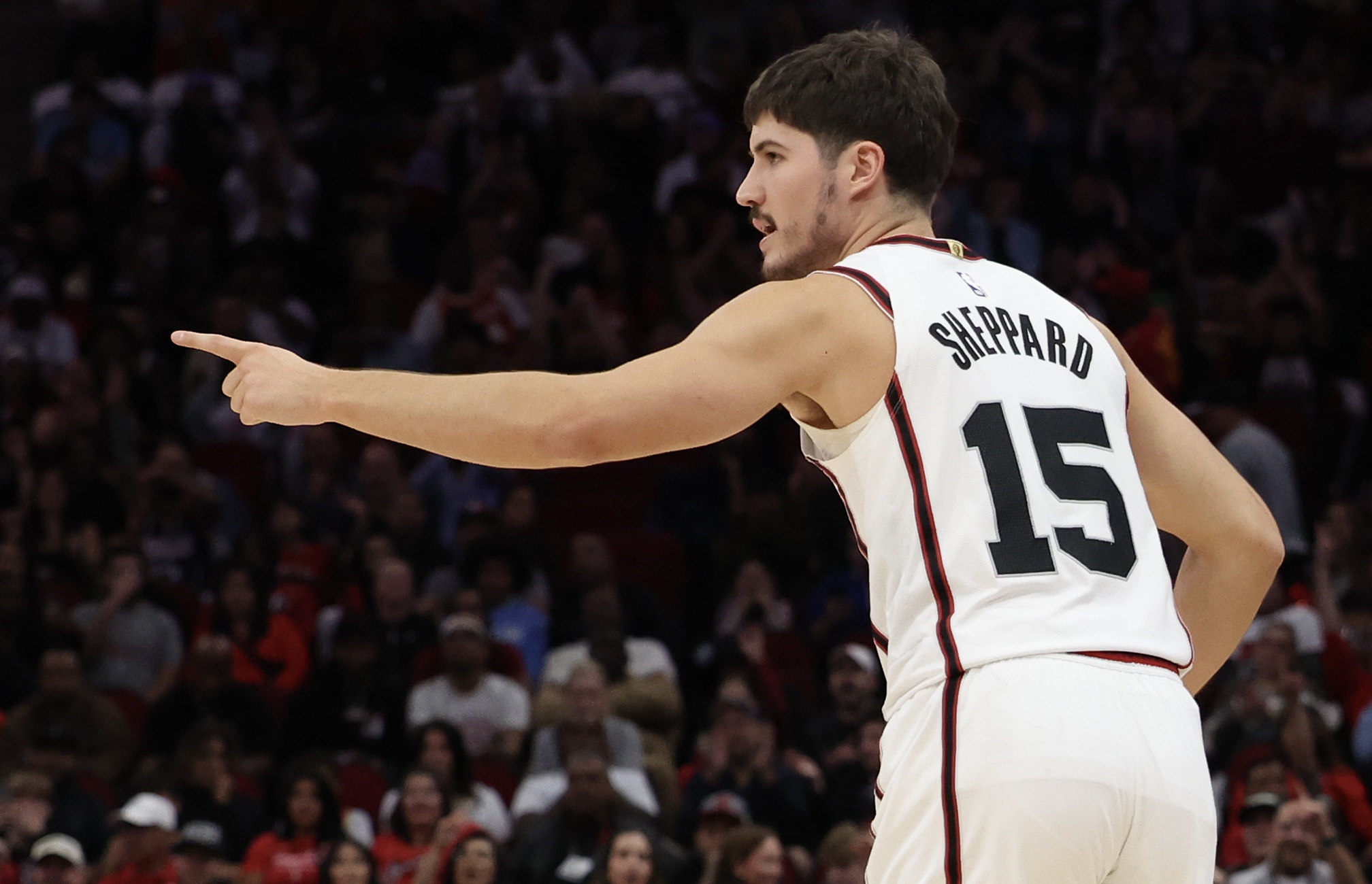  烏度卡：謝潑德的手指傷勢(shì)恢復(fù)良好 他未來4-5天會(huì)接受更多評(píng)估