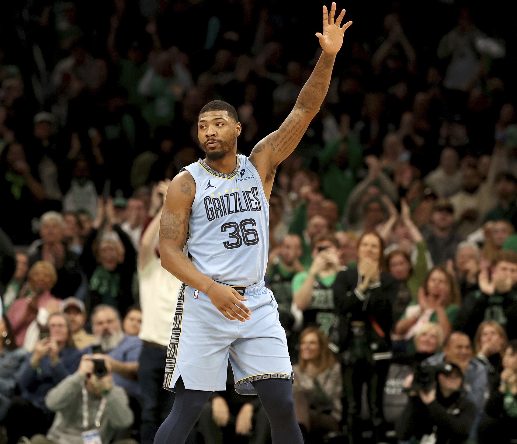  飽受傷病困擾！斯瑪特灰熊生涯一個半賽季只打了39場 場均11.6分