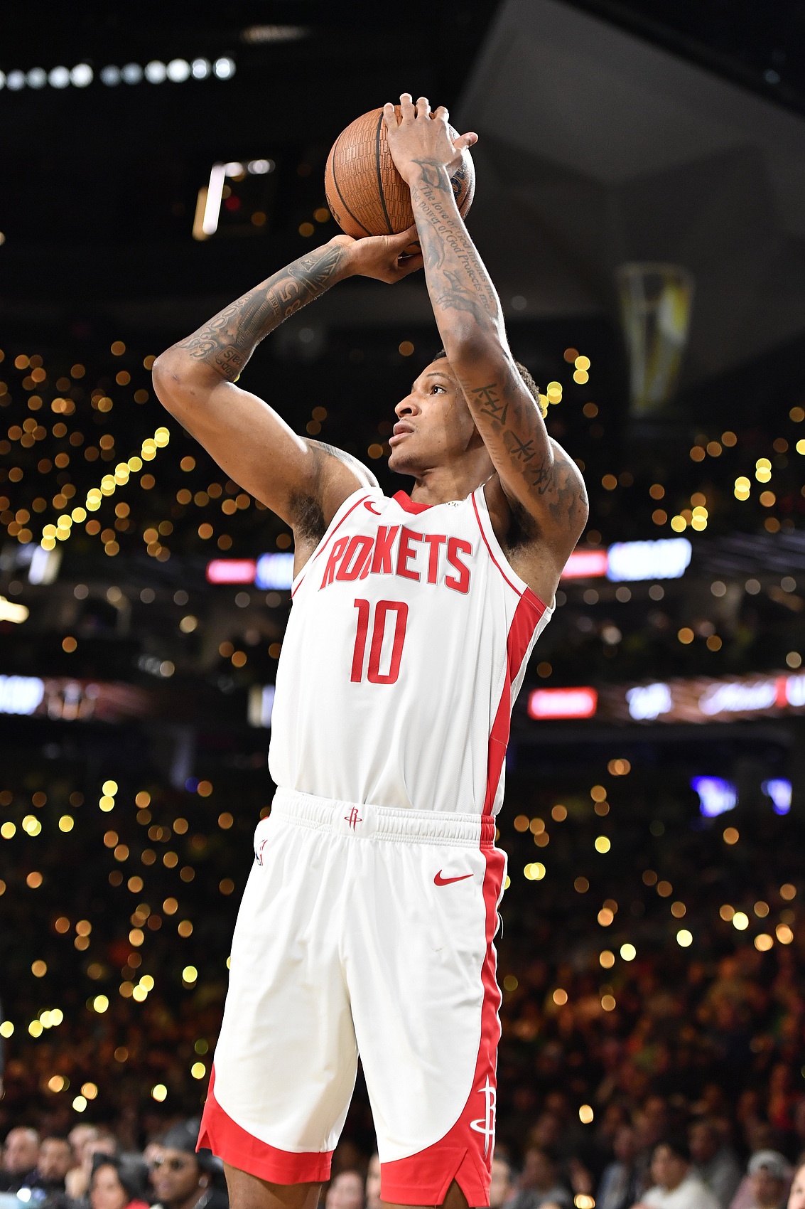  復(fù)出狀態(tài)不錯！小賈巴里-史密斯首節(jié)4中3得8分3板2助 三分2中2