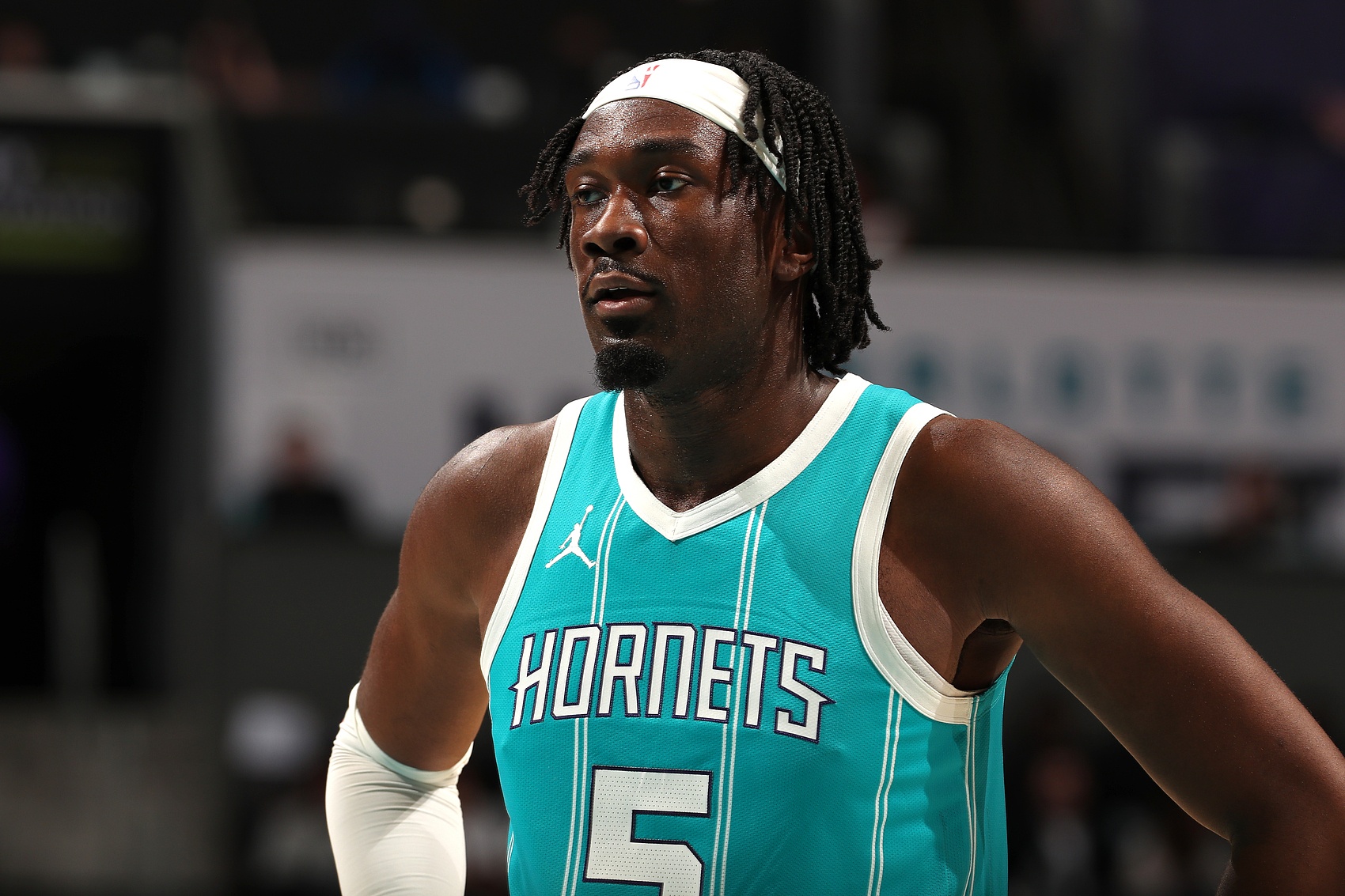  僥幸心理！馬威交易是黃蜂主動聯(lián)系湖人 取消原因是他體檢沒過！