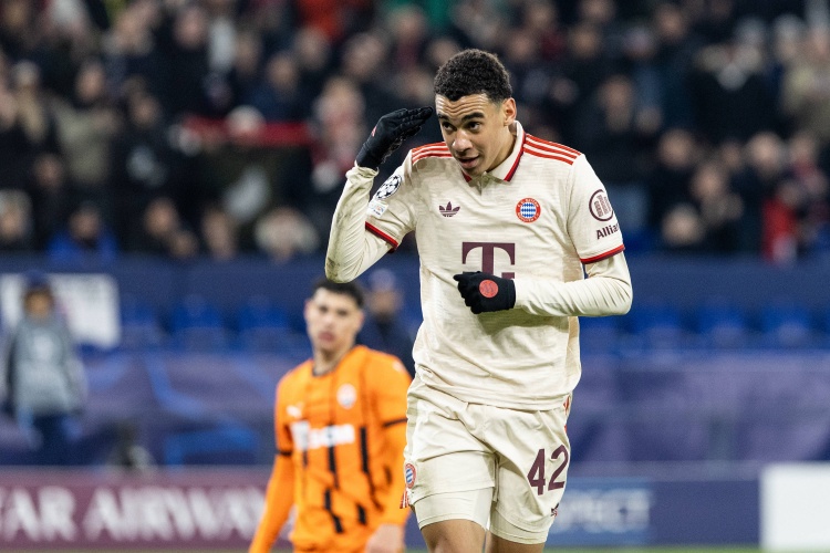  法爾克：最后小細(xì)節(jié)不會(huì)讓談判失敗，拜仁7天內(nèi)完成穆西亞拉續(xù)約