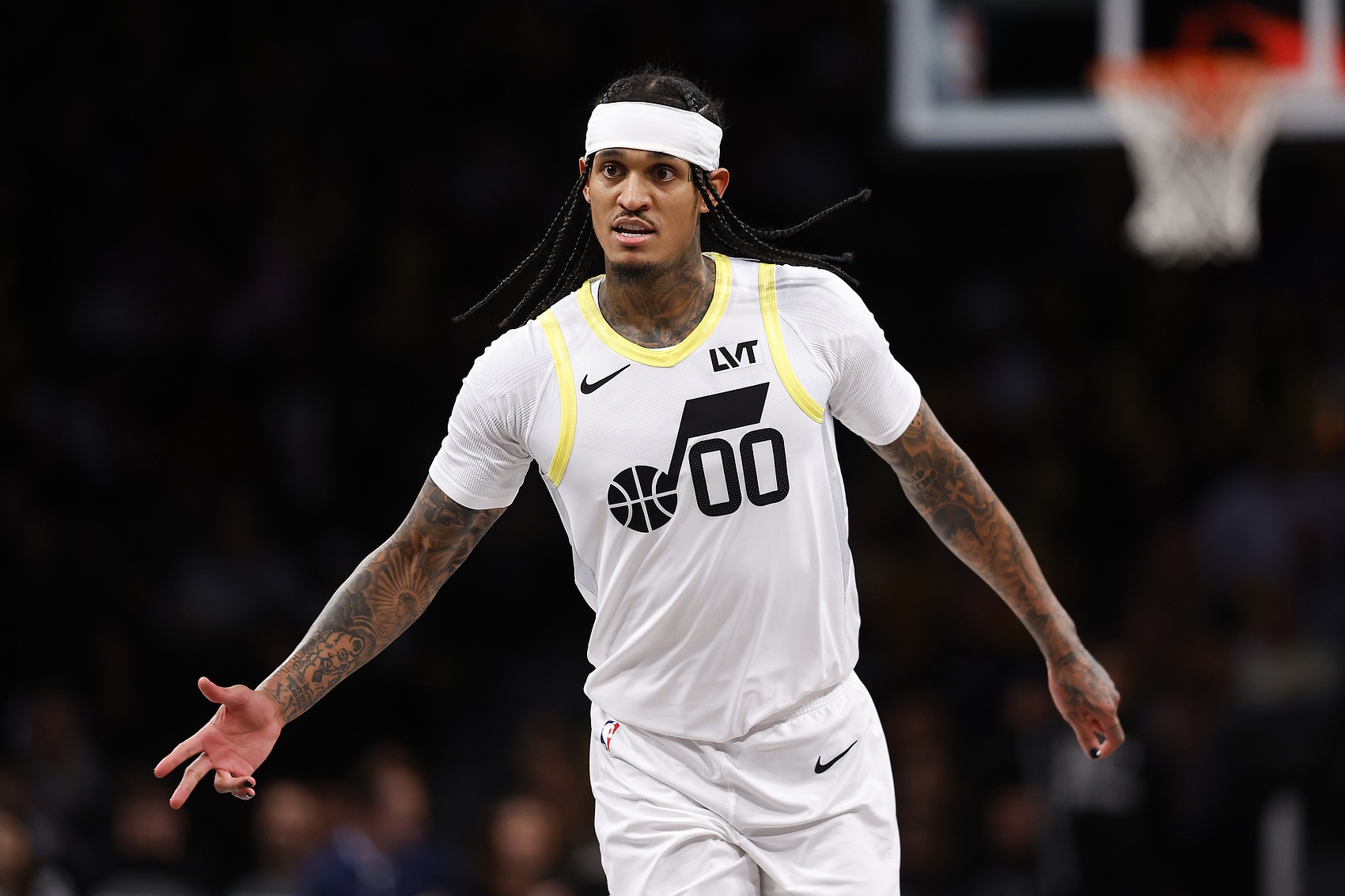  狀態(tài)復(fù)蘇！克拉克森17中7得21分9板7助 正負(fù)值高達+33