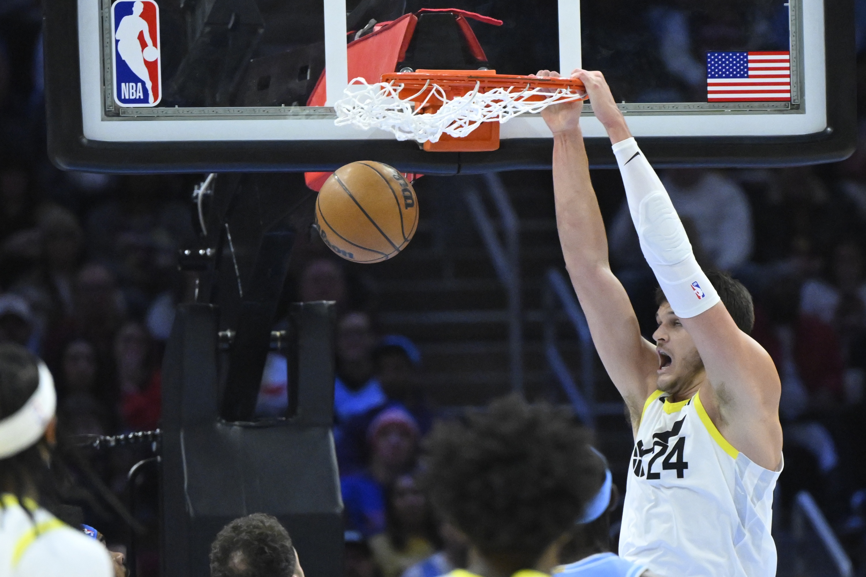  狂攬25籃板！凱斯勒：我的手感不太好 所以想在籃板上影響比賽