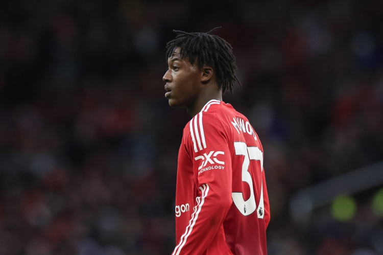  索內(nèi)斯：梅努對(duì)自己位置的職責(zé)還不太理解，但他還很年輕