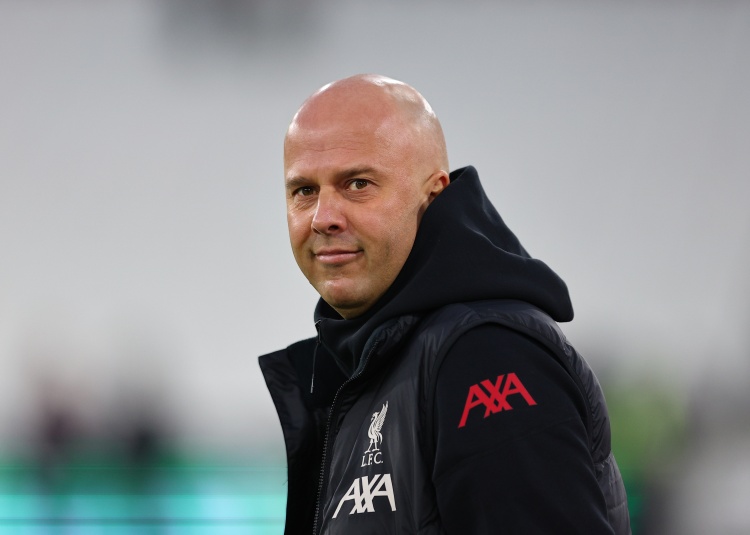  穩(wěn)?。±锲衷谟⒊鲌?chǎng)先進(jìn)球的比賽已經(jīng)41連勝