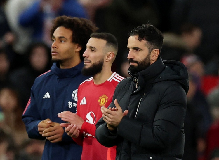  曼晚為曼聯(lián)評(píng)分：齊爾克澤、奧納納等人7分最高，阿莫林、B費(fèi)6分