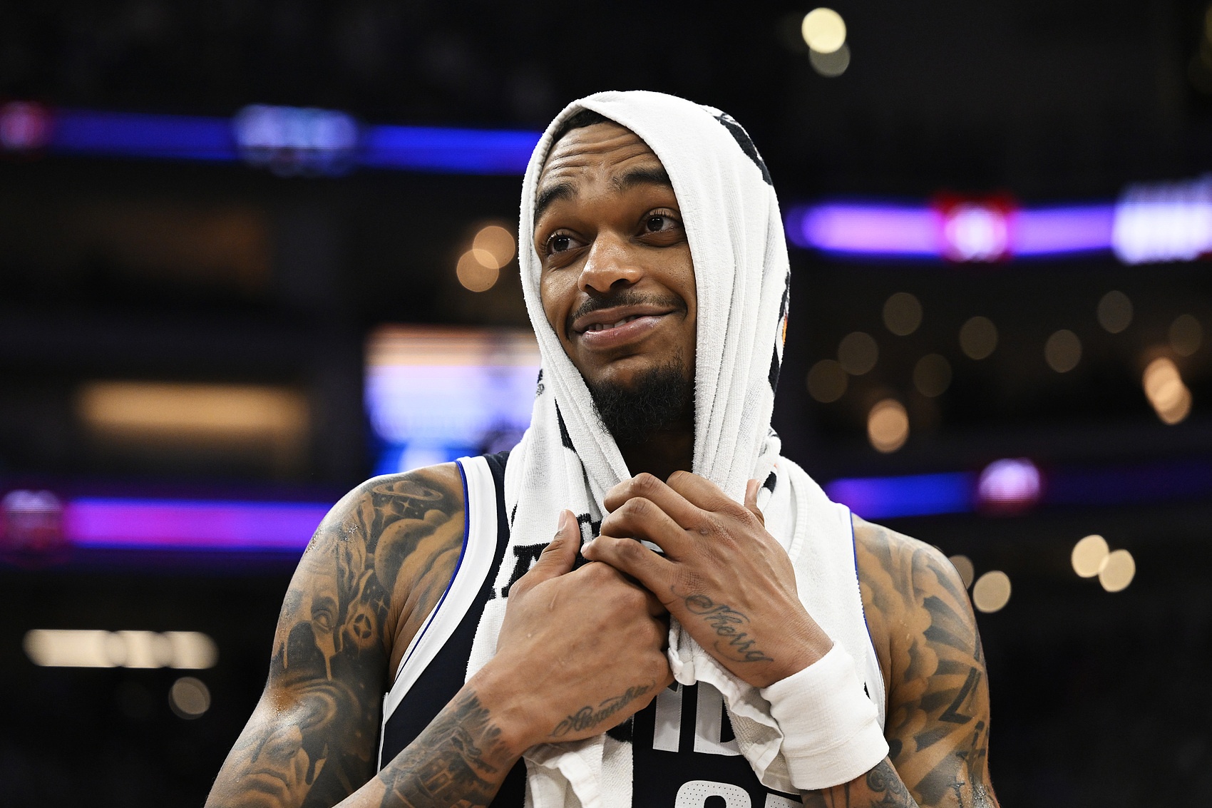  無懈可擊！華盛頓半場11投7中&三分5中3 砍下20分3板&正負值+9