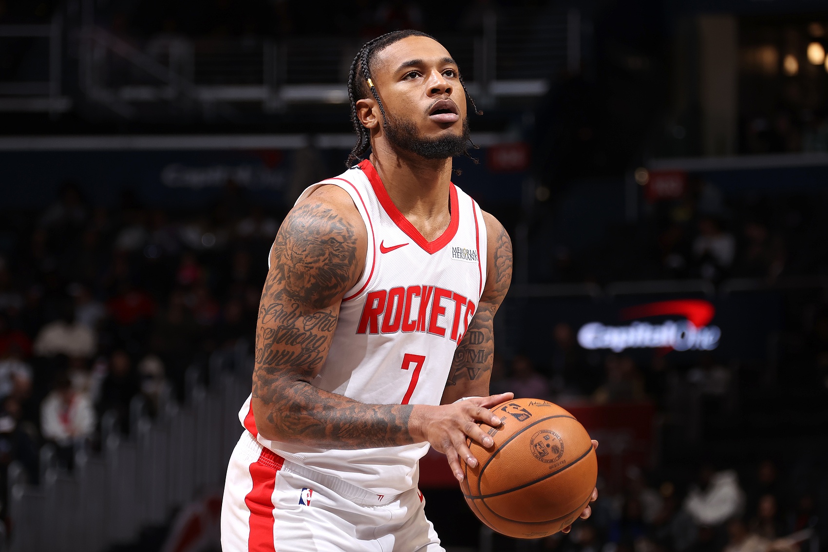  手感不佳！惠特摩爾10投2中&三分5中0 得到4分2板3助