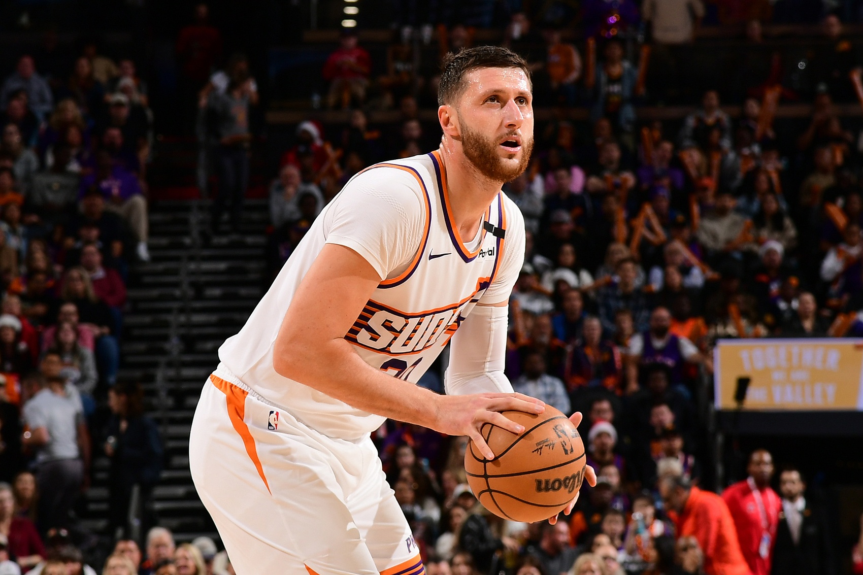  雙贏？美記：太陽削減薪資 弩機(jī)能幫黃蜂在中鋒位置占據(jù)上場時間