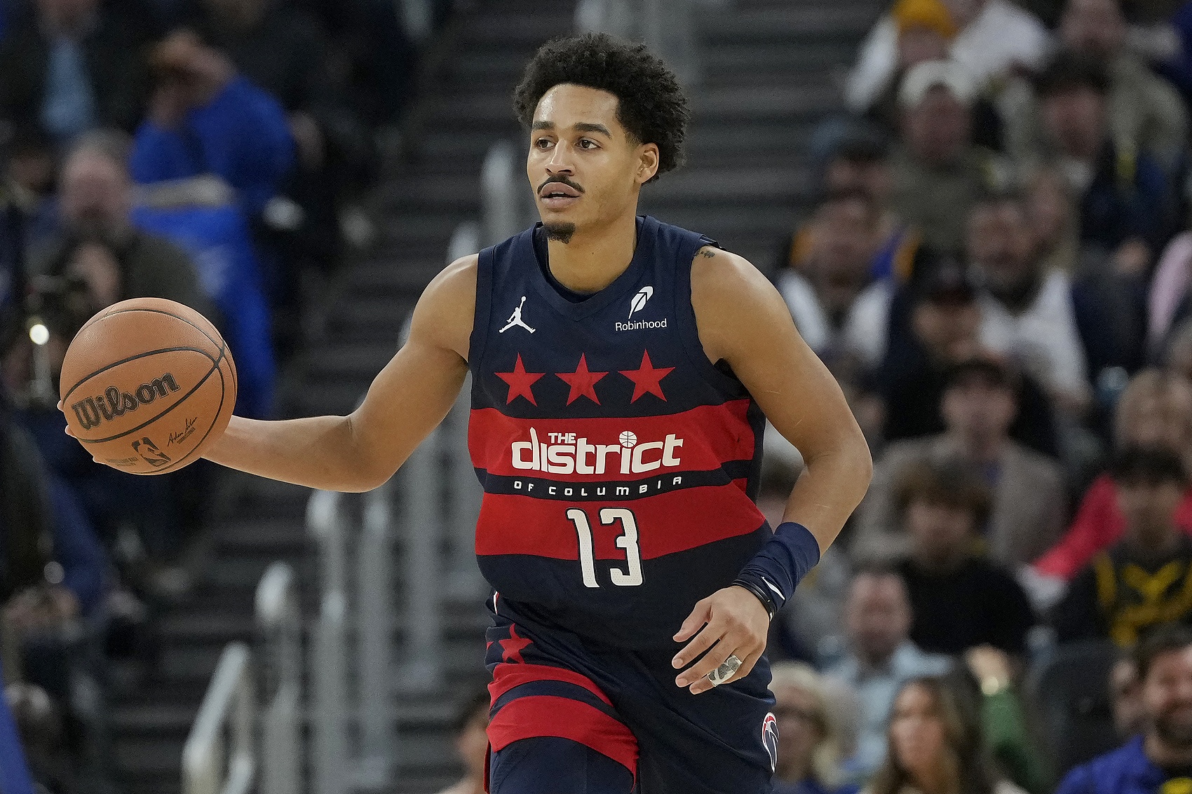  先發(fā)制人！普爾首節(jié)三分4中3獨(dú)得11分 正負(fù)值+5