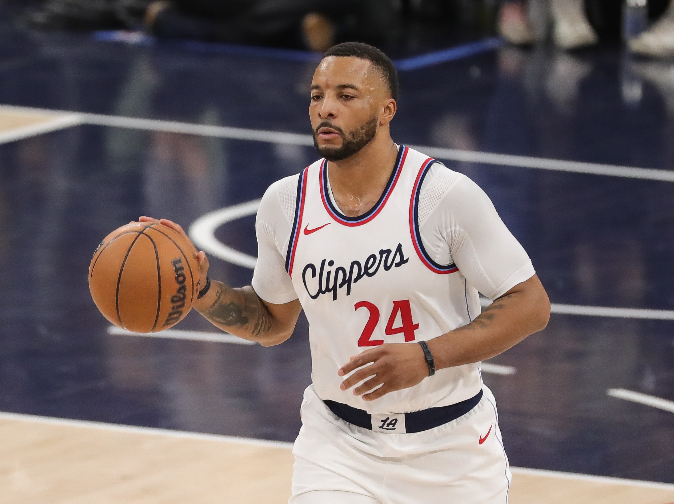  字母哥因傷將缺席全明星賽！船記：讓鮑威爾遞補(bǔ)上陣吧