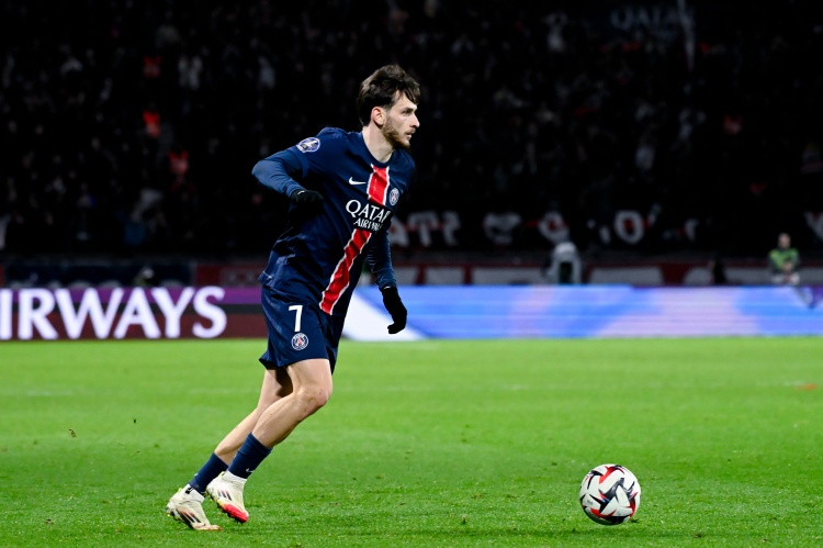  巴爾科拉精準(zhǔn)直塞，克瓦拉茨赫利亞掃射打進(jìn)巴黎生涯處子球！