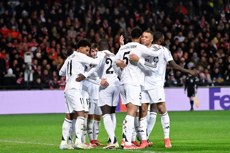  即將迎戰(zhàn)曼城！皇馬歐冠注冊(cè)名單：姆巴佩領(lǐng)銜，A名單無(wú)變化