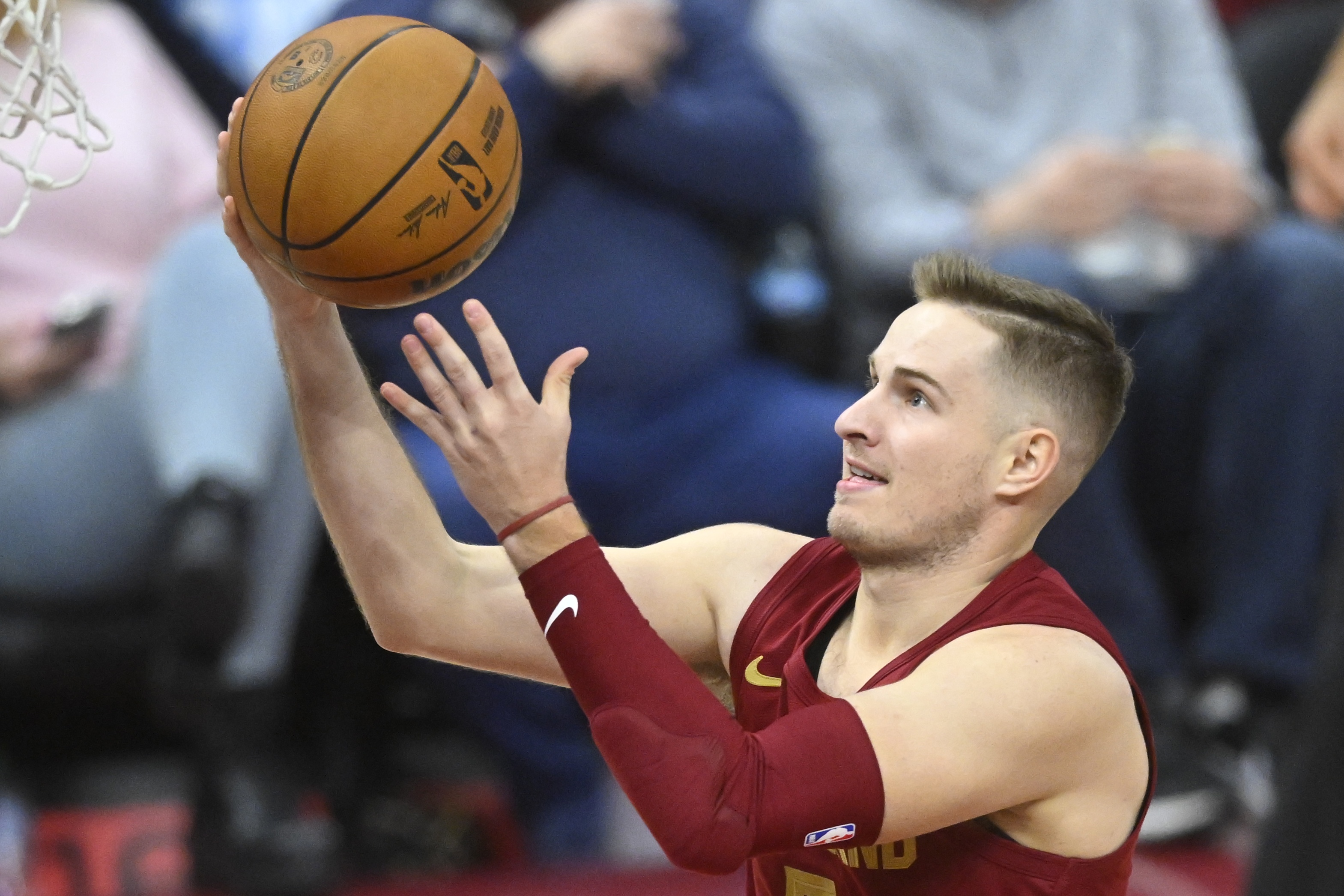  差距不??！騎士替補(bǔ)今天43分 雄鹿替補(bǔ)21分