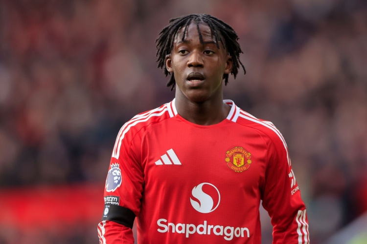  郵報(bào)：梅努希望周薪18萬(wàn)鎊續(xù)約，若被迫出售曼聯(lián)將標(biāo)價(jià)7-8000萬(wàn)鎊