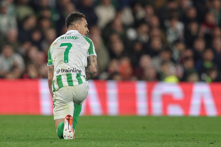  8000萬(wàn)鎊買(mǎi)的！英媒：安東尼至少要賣(mài)3252萬(wàn)鎊，曼聯(lián)賬面才不虧