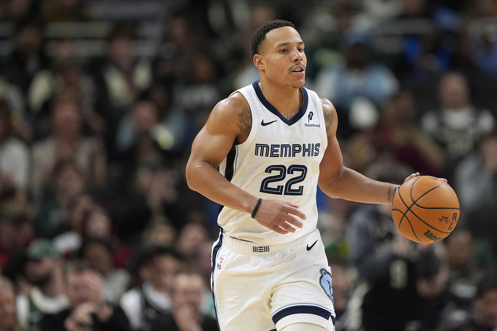  盡力了！貝恩首發(fā)出戰(zhàn)36分鐘 15中7貢獻(xiàn)20分9板5助2斷