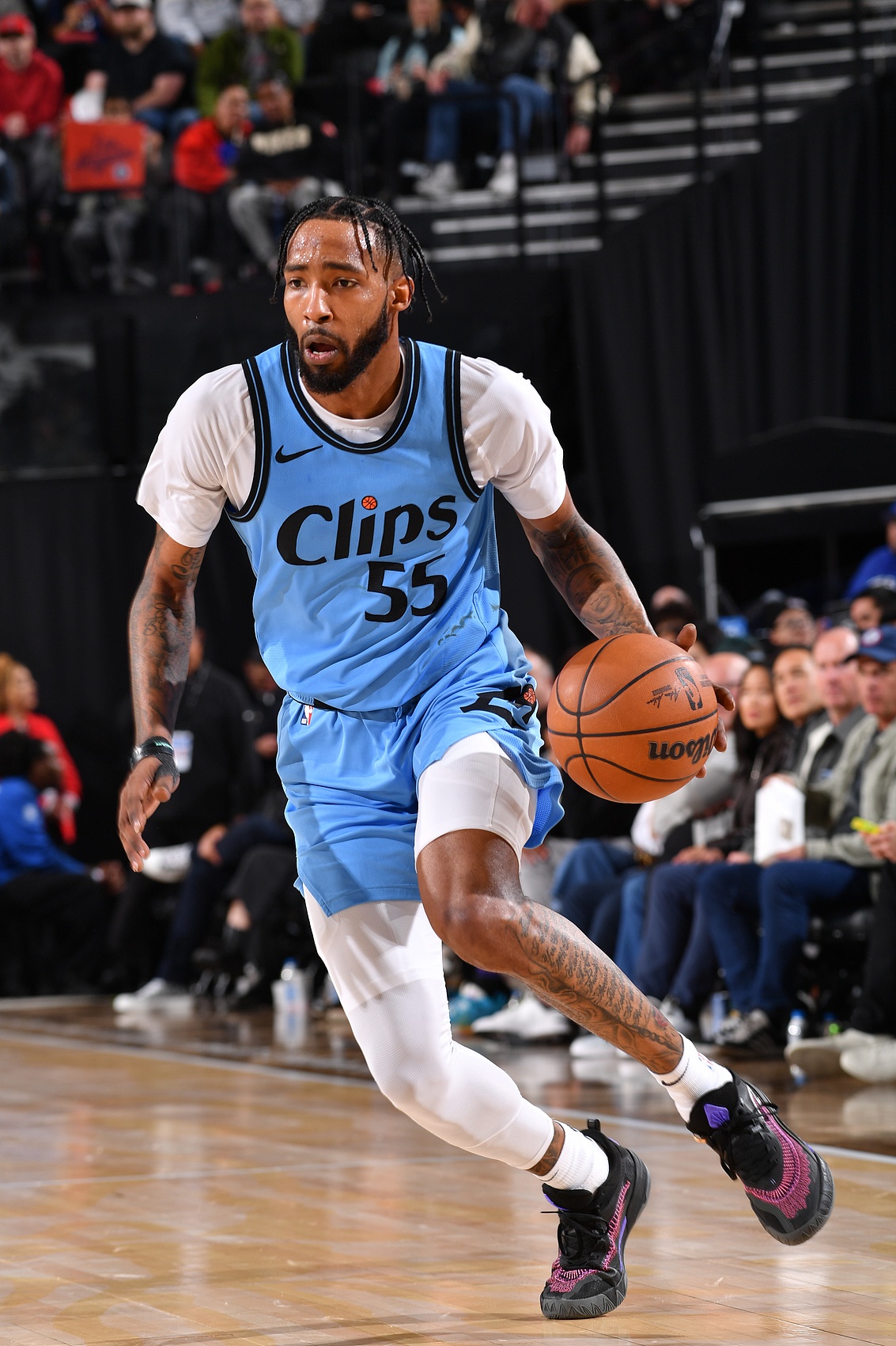  前隊(duì)友！東契奇：小瓊斯非常棒&能跳&防守好 會和他一起吃飯的