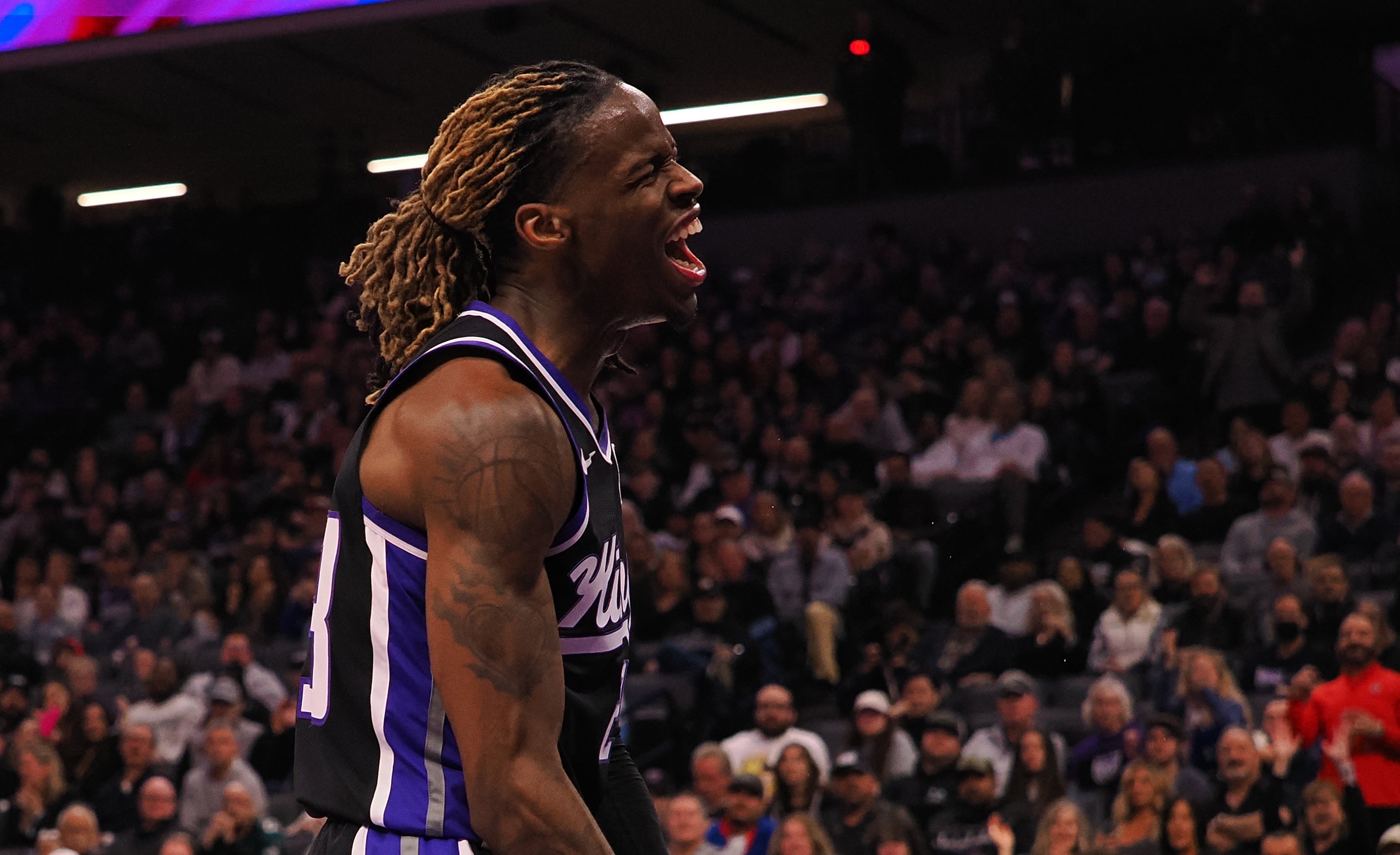  攻防盡力！基翁-埃利斯貼防庫里 全場12中7拿18分4助