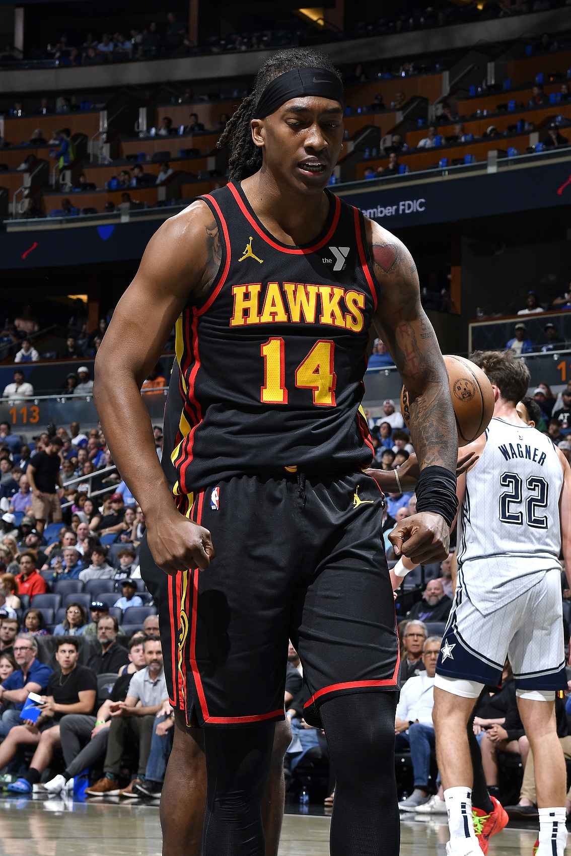  快船舊將！特倫斯-曼恩4中4貢獻(xiàn)12分 三分3中3