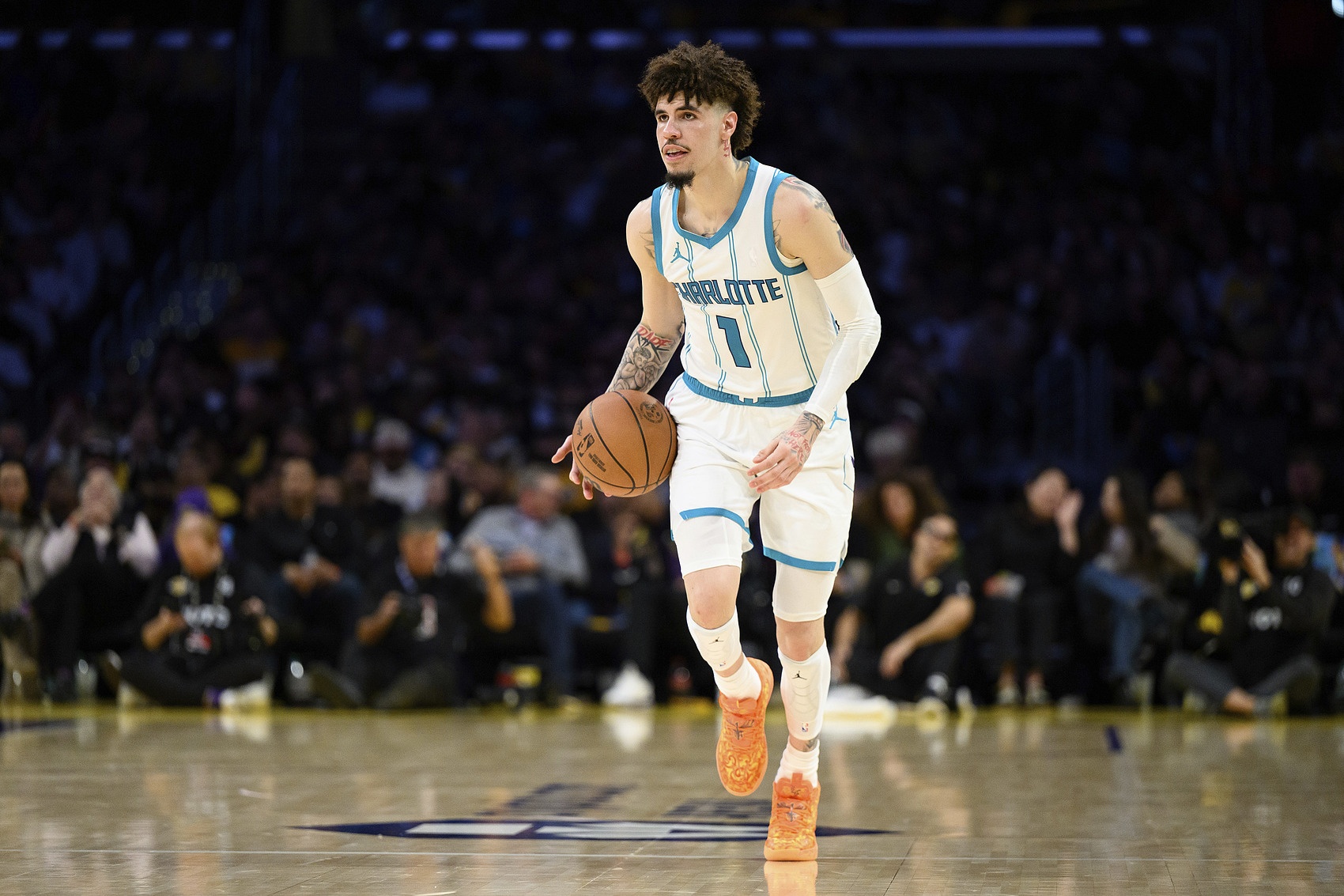  末節(jié)12分帶隊(duì)取勝！鮑爾19中9拿到27分5板6助