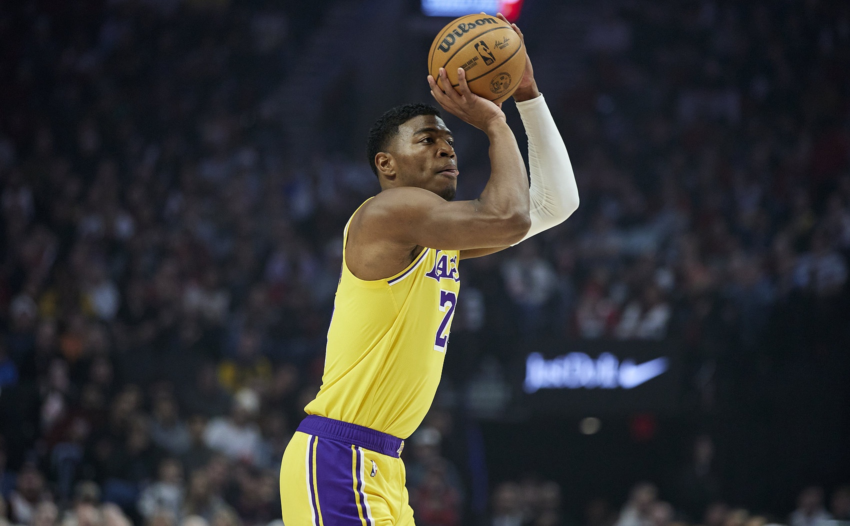  復出還得找狀態(tài)！八村塁18分鐘6投2中僅得5分2籃板 正負值-4