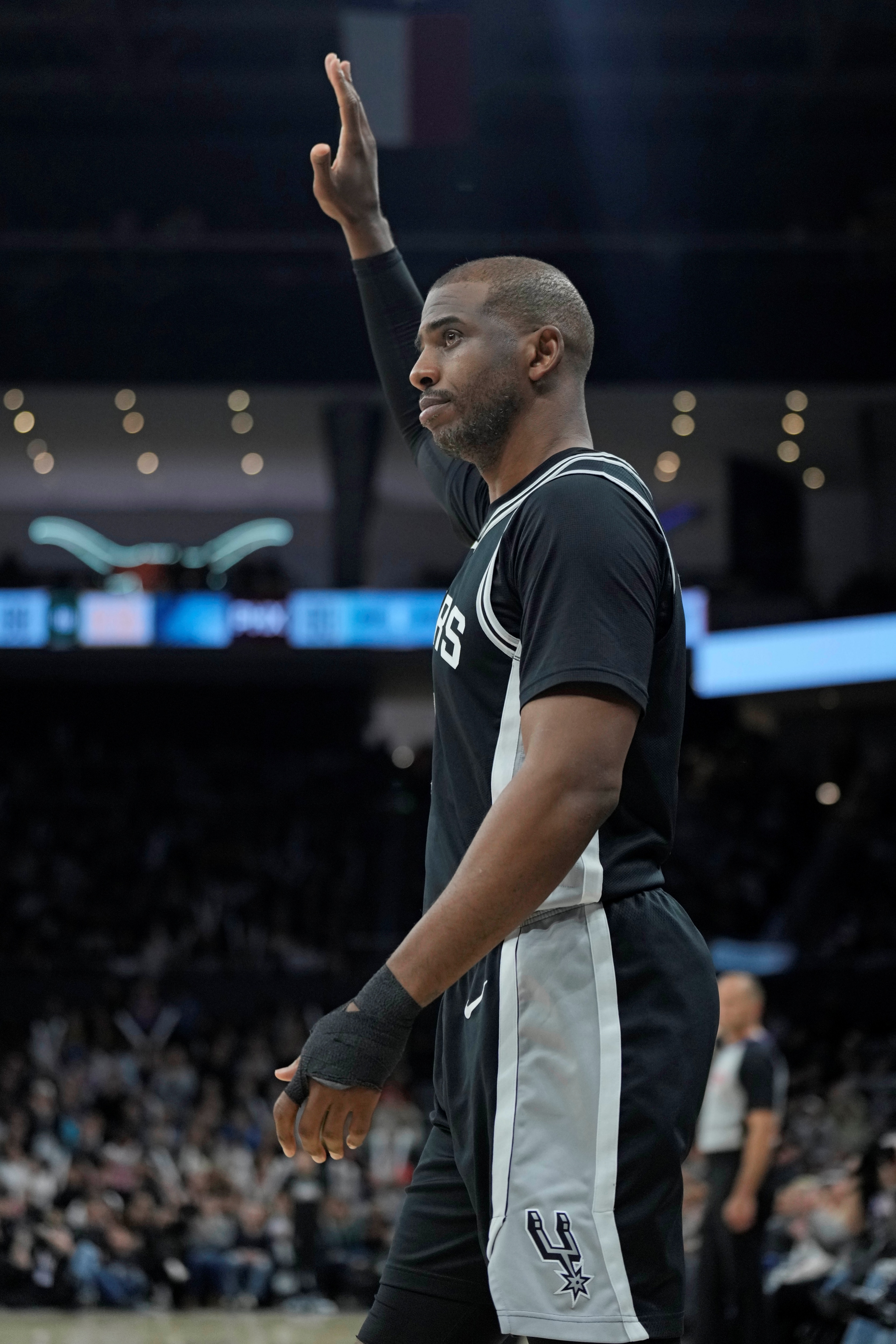  保羅生涯場(chǎng)均搶斷2.03次！按這節(jié)奏想超斯托克頓還得打3個(gè)半賽季