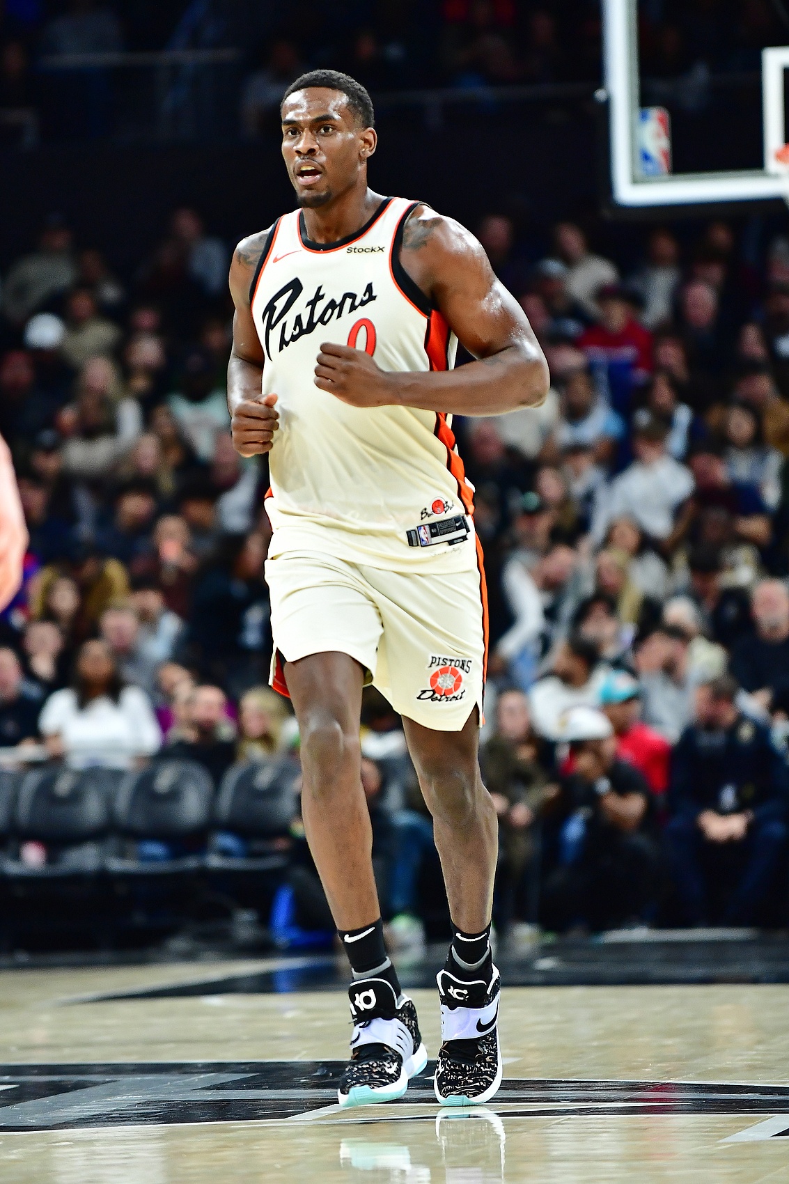  6蓋帽創(chuàng)生涯新高！杜倫：我一直在成長和學習 教練和隊友幫我很多