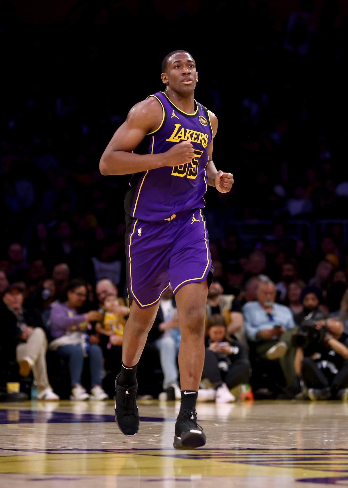  犯規(guī)太多！杰米森替補(bǔ)2中1拿到3分2板&有5次犯規(guī)