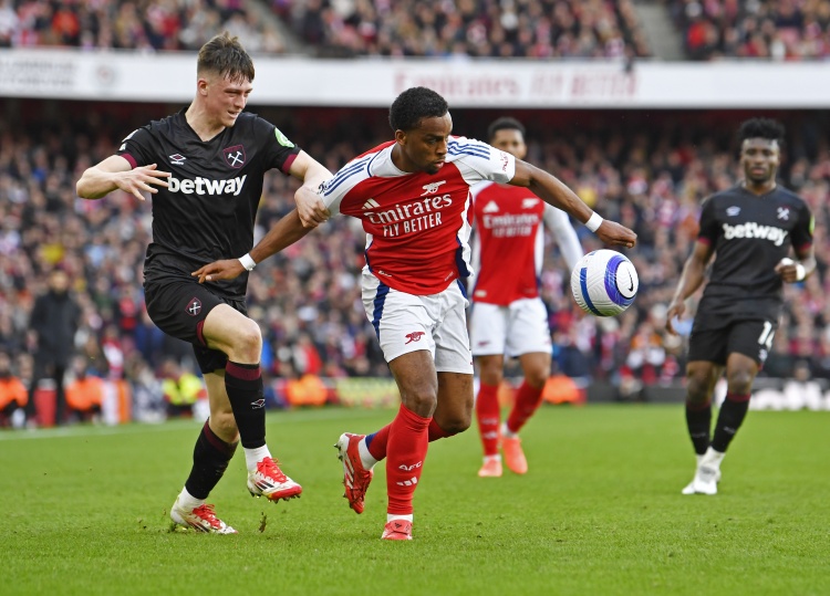  波特稱贊小將斯卡爾斯：他的表現(xiàn)不可思議，他身上有種特別的氣質