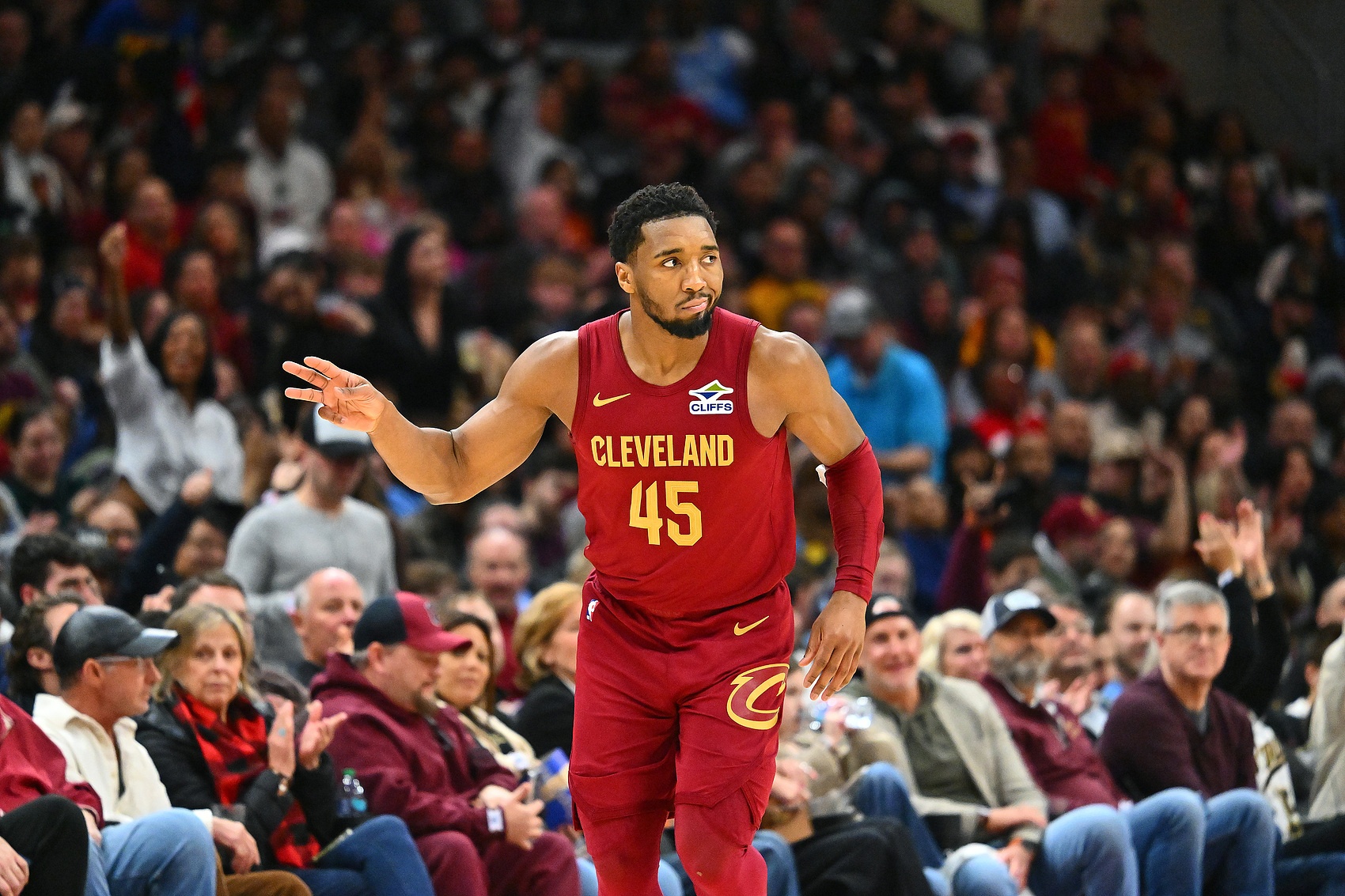  韌性十足！騎士連續(xù)三場(chǎng)逆轉(zhuǎn) 分別落后22分/18分/15分