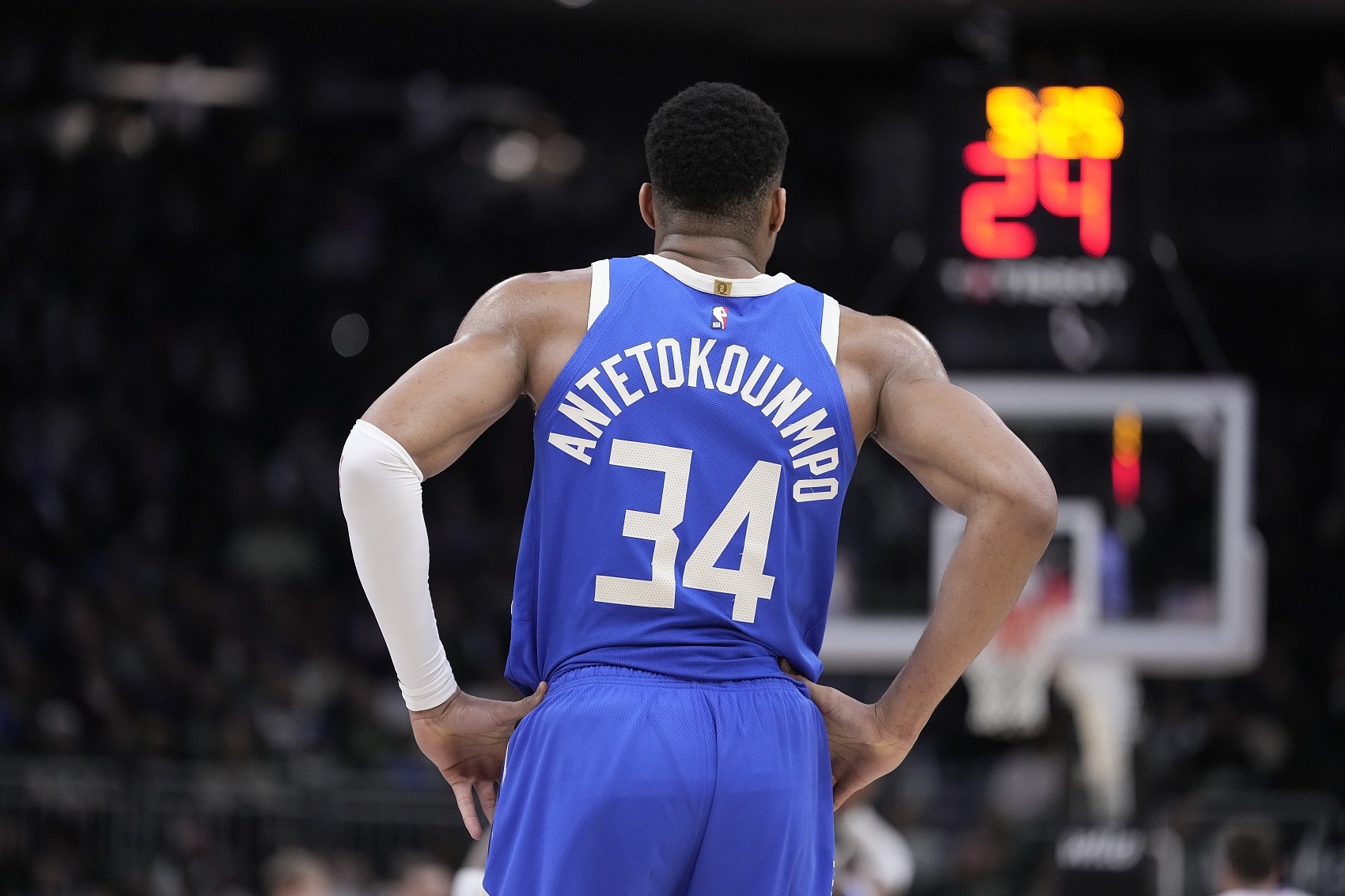  今天主場(chǎng)迎戰(zhàn)魔術(shù)！雄鹿主將字母哥出戰(zhàn)成疑