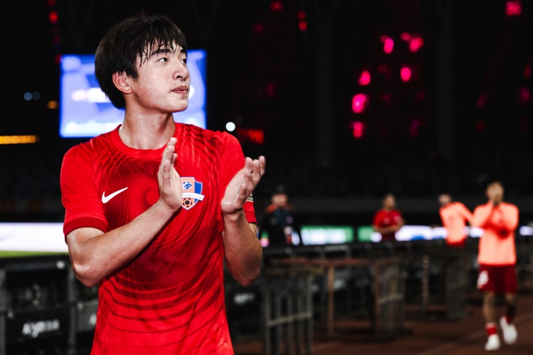  16歲魏祥鑫出戰(zhàn)中超！上村健一：若有能力，越早踢上頂級(jí)聯(lián)賽越好