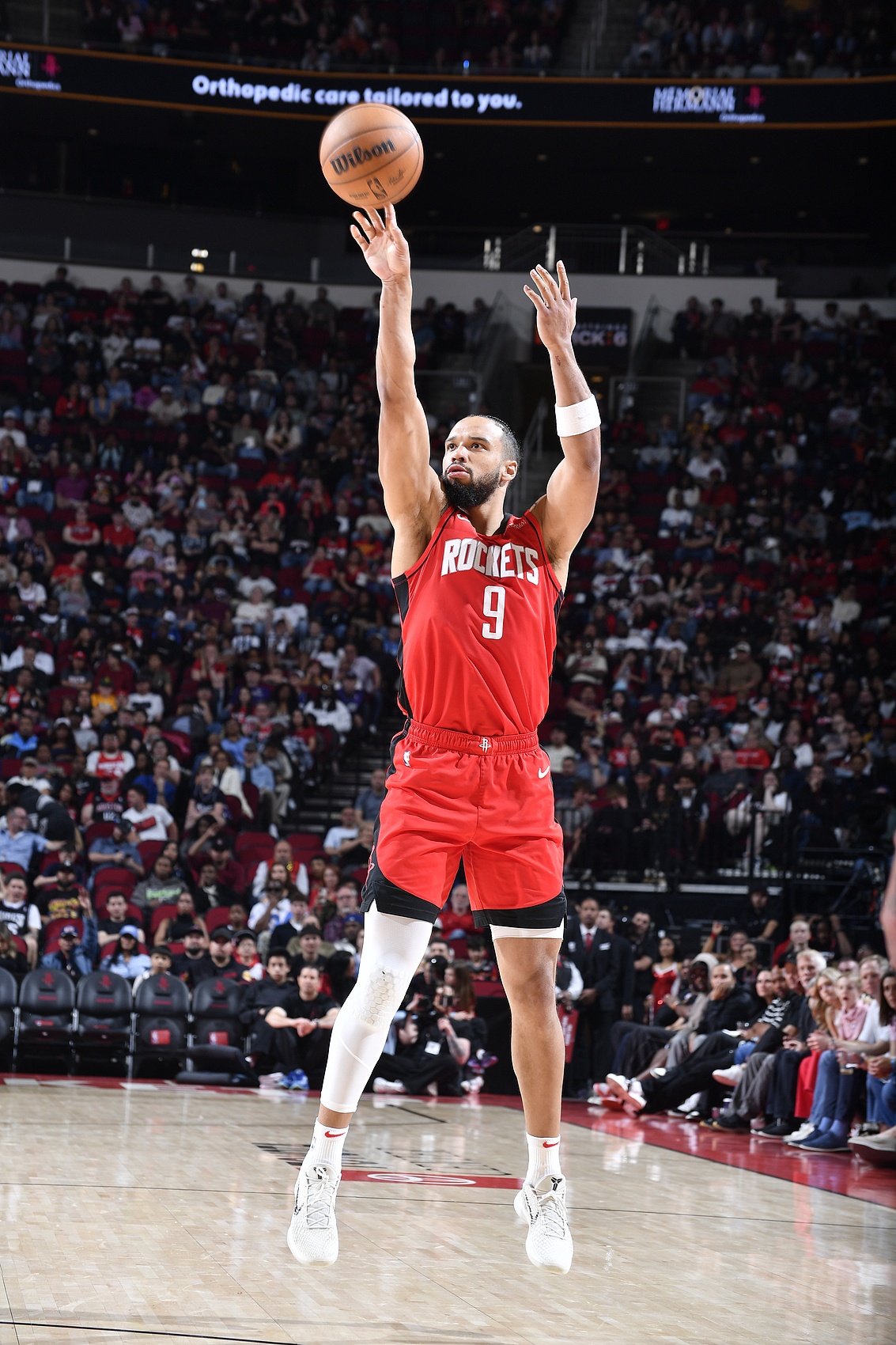  龍哥越打越好！狄龍19中8得25分6板5助2斷1帽 拼到6犯離場