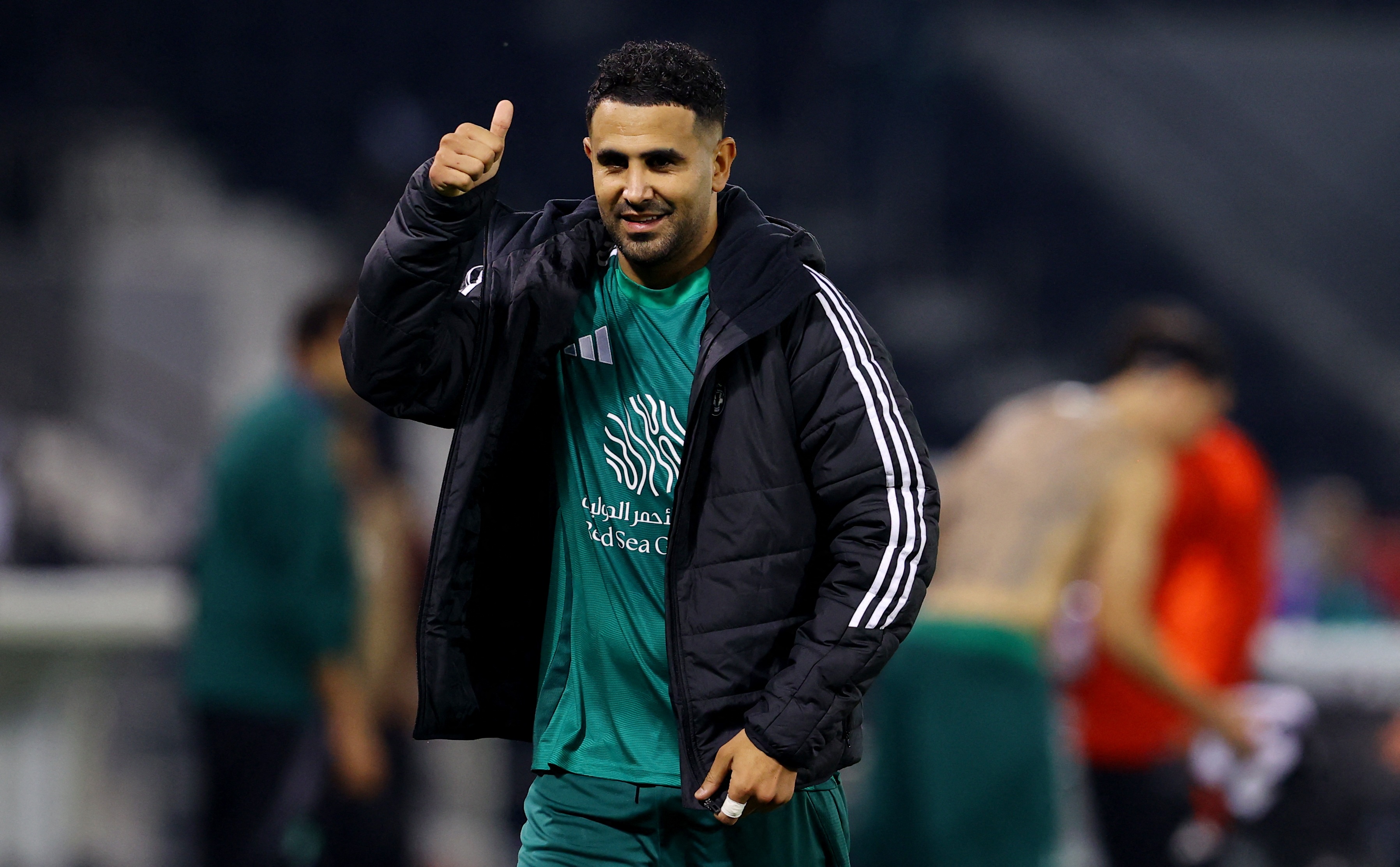  周薪100萬(wàn)不白拿！馬赫雷斯禁區(qū)內(nèi)間接任意球爆射，亞冠9場(chǎng)6球7助