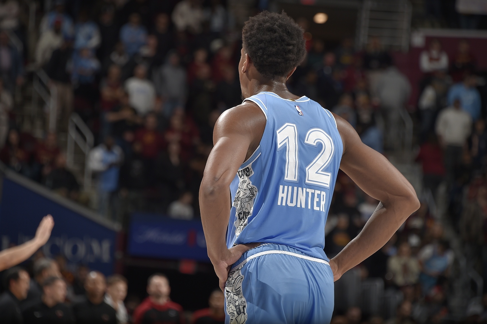  亨特：中距離投籃對(duì)我來(lái)說很簡(jiǎn)單 所以在場(chǎng)上投就完事了