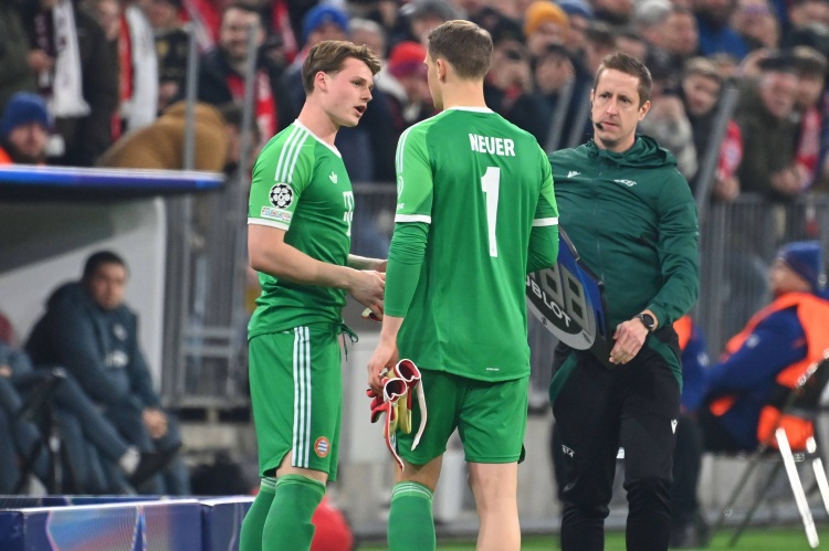  德天空記者否認(rèn)電訊報(bào)報(bào)道：拜仁沒準(zhǔn)備簽新門將