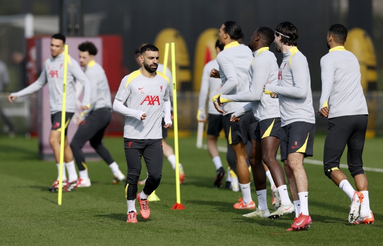  痛苦面具…利物浦36天時間丟3個奪冠機會，薩范阿3大核心仍未續(xù)約