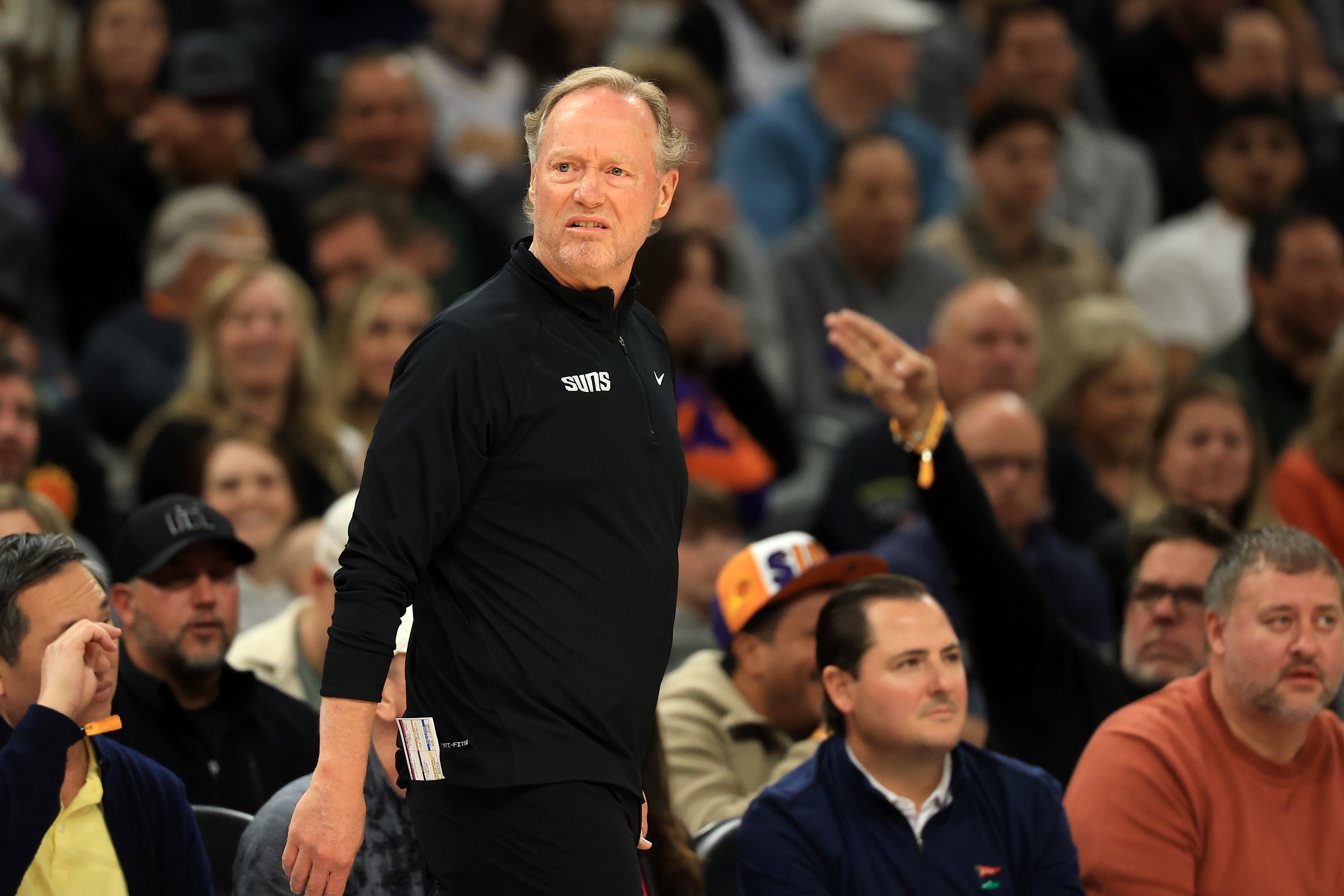  帥位是否穩(wěn)固？布登：執(zhí)教并不容易 我們處于沖附加賽的關(guān)鍵階段