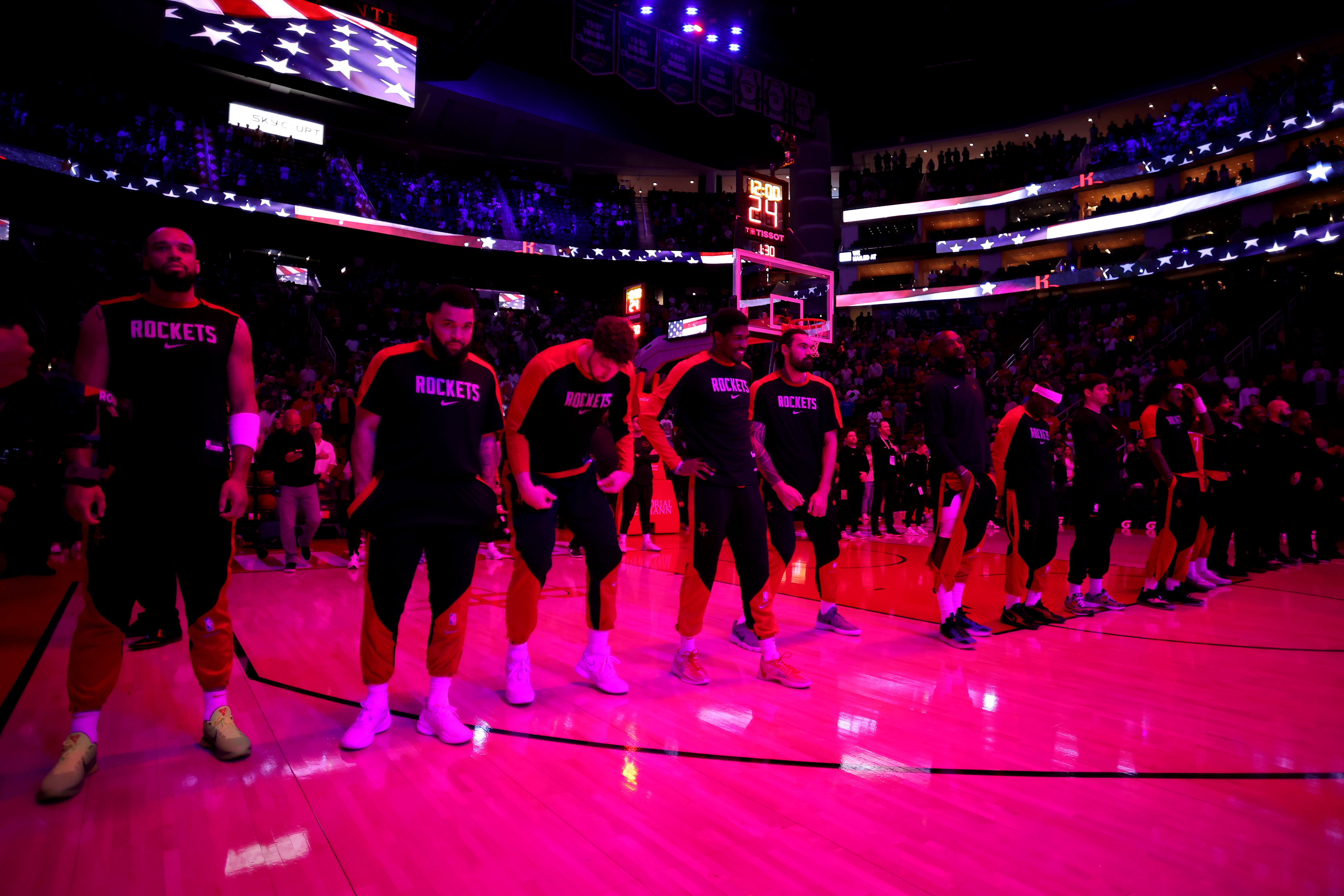  高歌猛進！火箭豪取6連勝憑勝負關(guān)系繼續(xù)壓制灰熊排在西部第三位