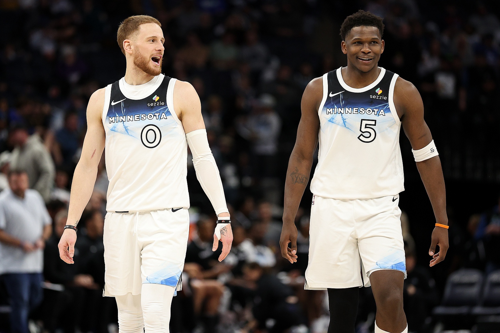  迪文：季后賽必須打出最好的表現(xiàn) 立足防守的同時(shí)保持流暢進(jìn)攻