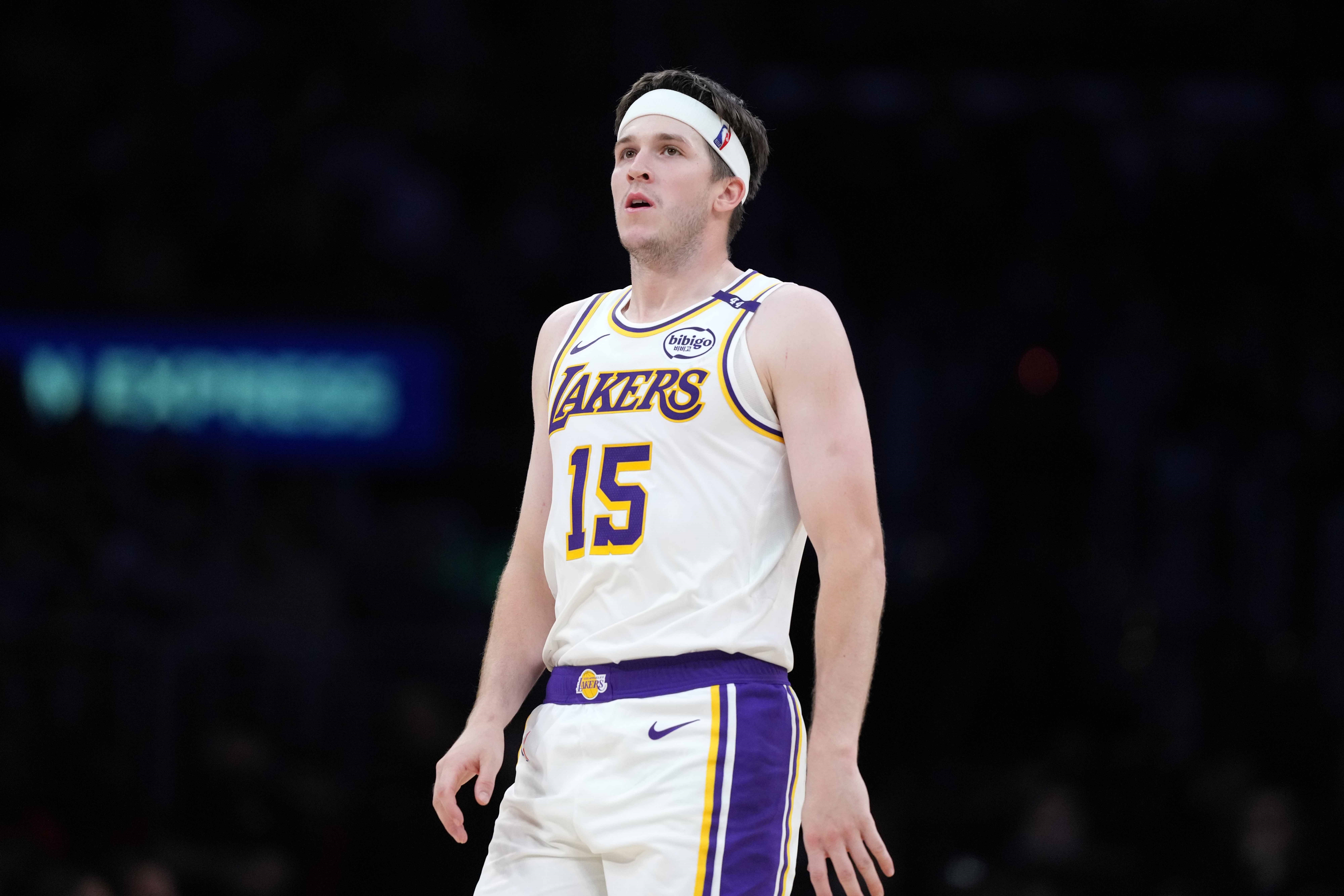  串聯(lián)球隊！里夫斯上半場8中4得11分2板3助1斷