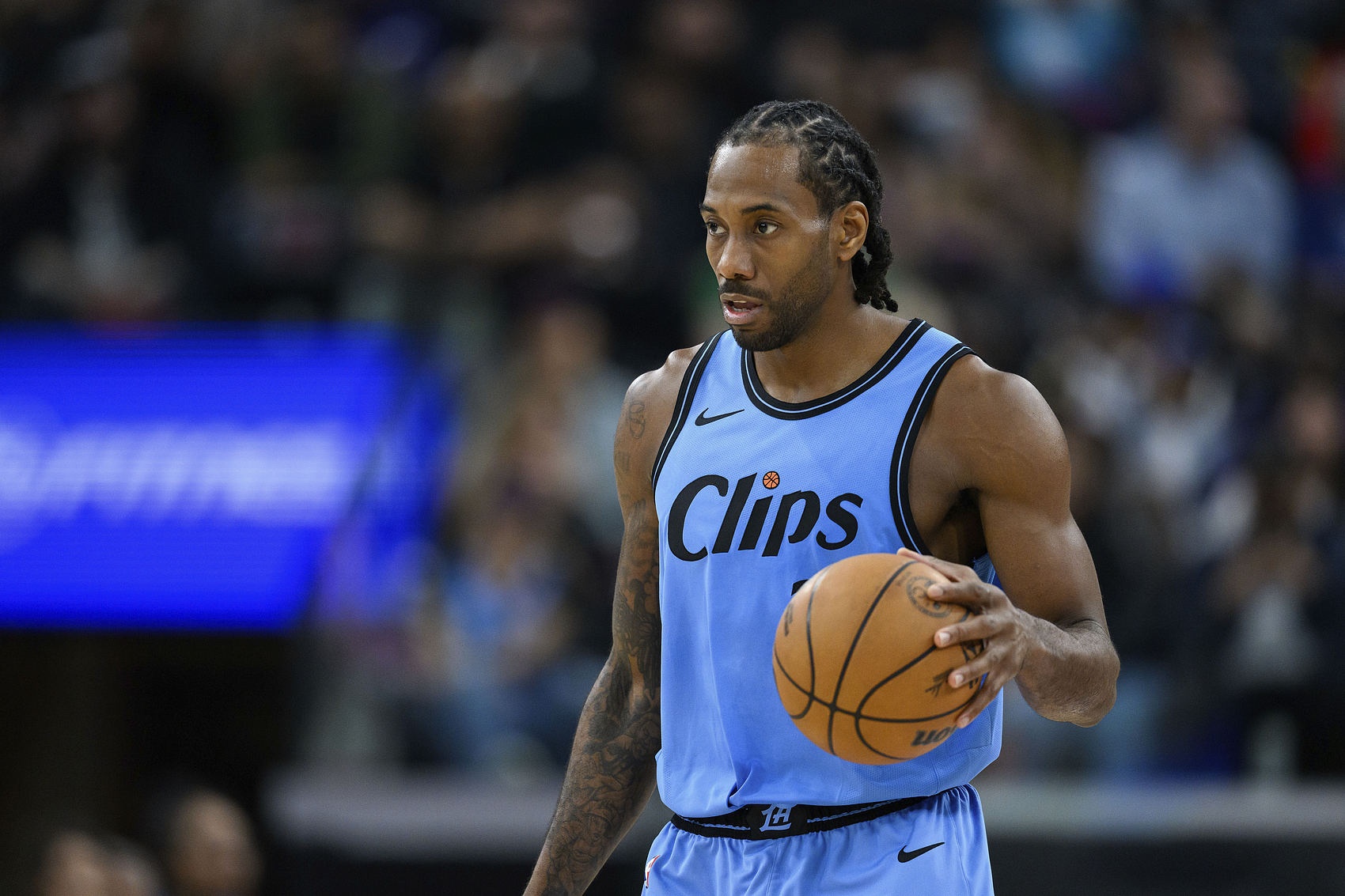  小卡：雷霆首發(fā)里沒有很多你能攻擊的 他們每人都想防場上最好的