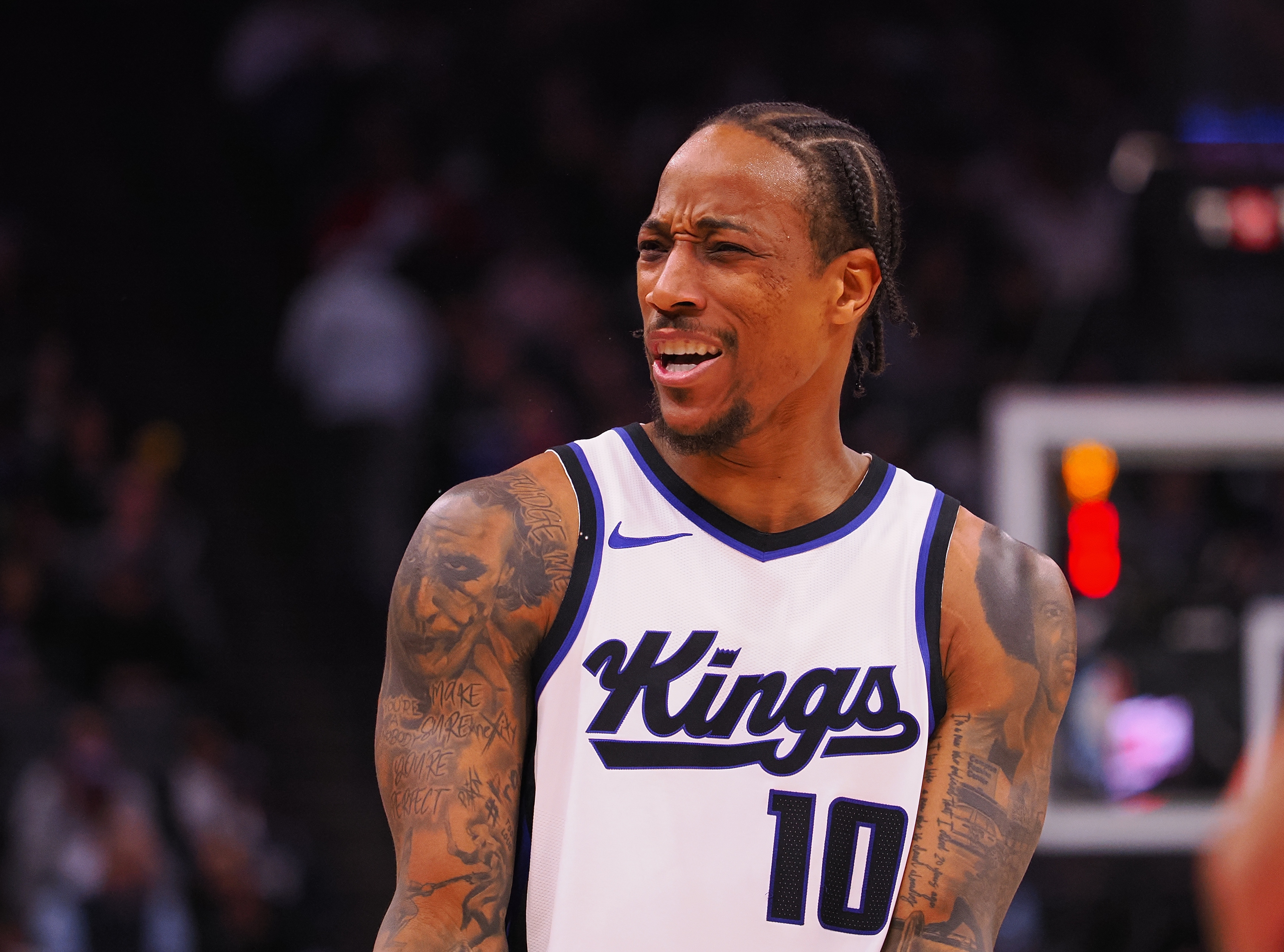  輸出火力穩(wěn)??！德羅贊24投12中空砍31分8助攻