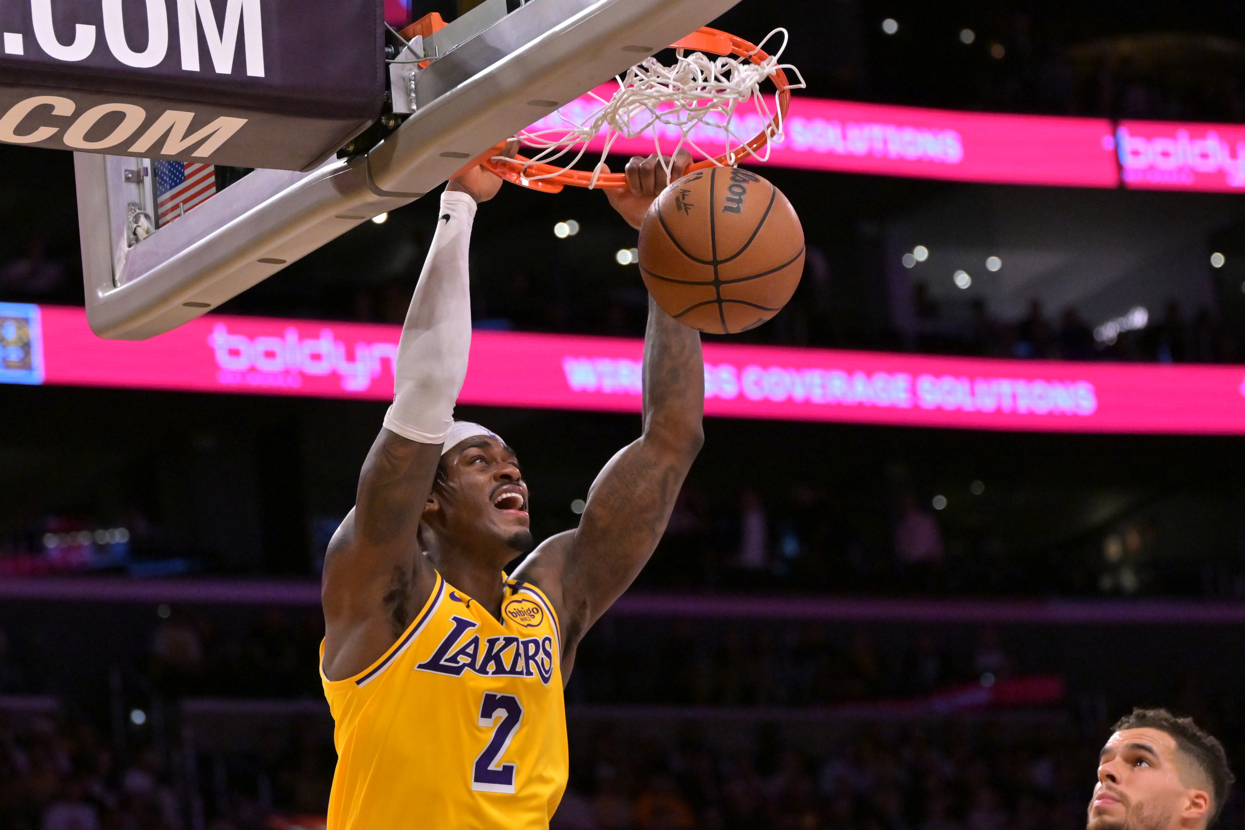  專注防守！范德比爾特上半場1中0沒有得分 6籃板全隊最多