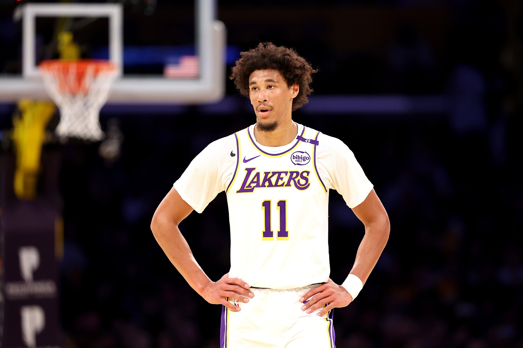  有點上頭！海斯5次犯規(guī)僅打18分鐘 4中2拿4分4板1帽