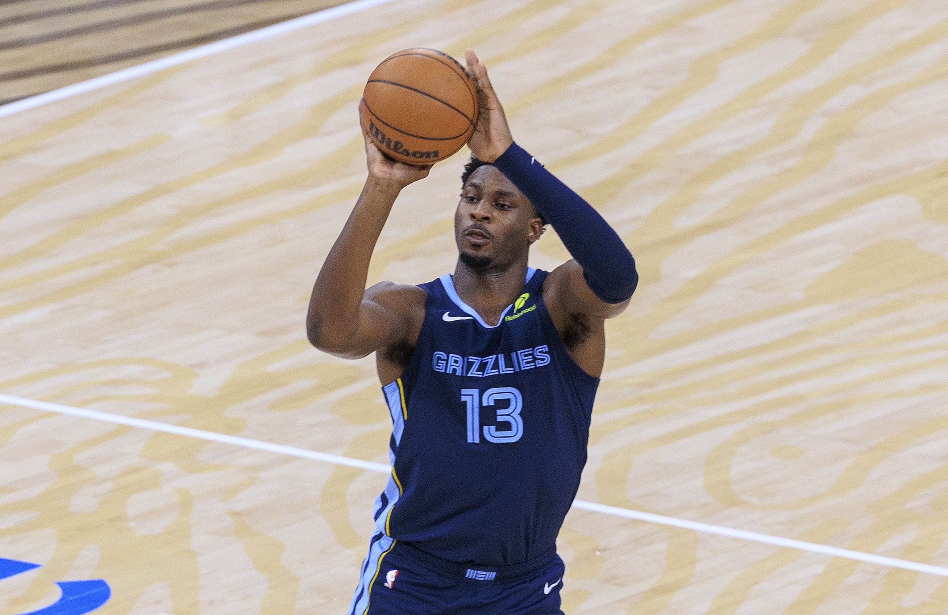  掄不動(dòng)了！小賈倫21投9中&三分7中5 空砍27分僅2籃板&另有4助2帽