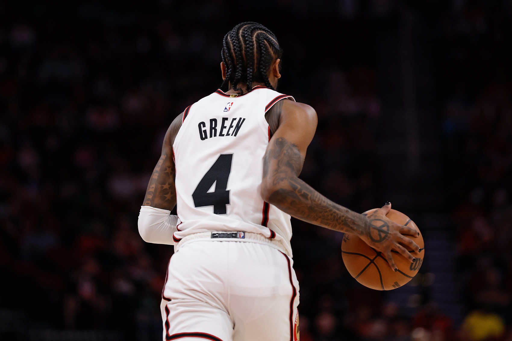  杰倫-格林半場(chǎng)10投3中&三分4中2&罰球2中0 得到8分5板&正負(fù)值-9