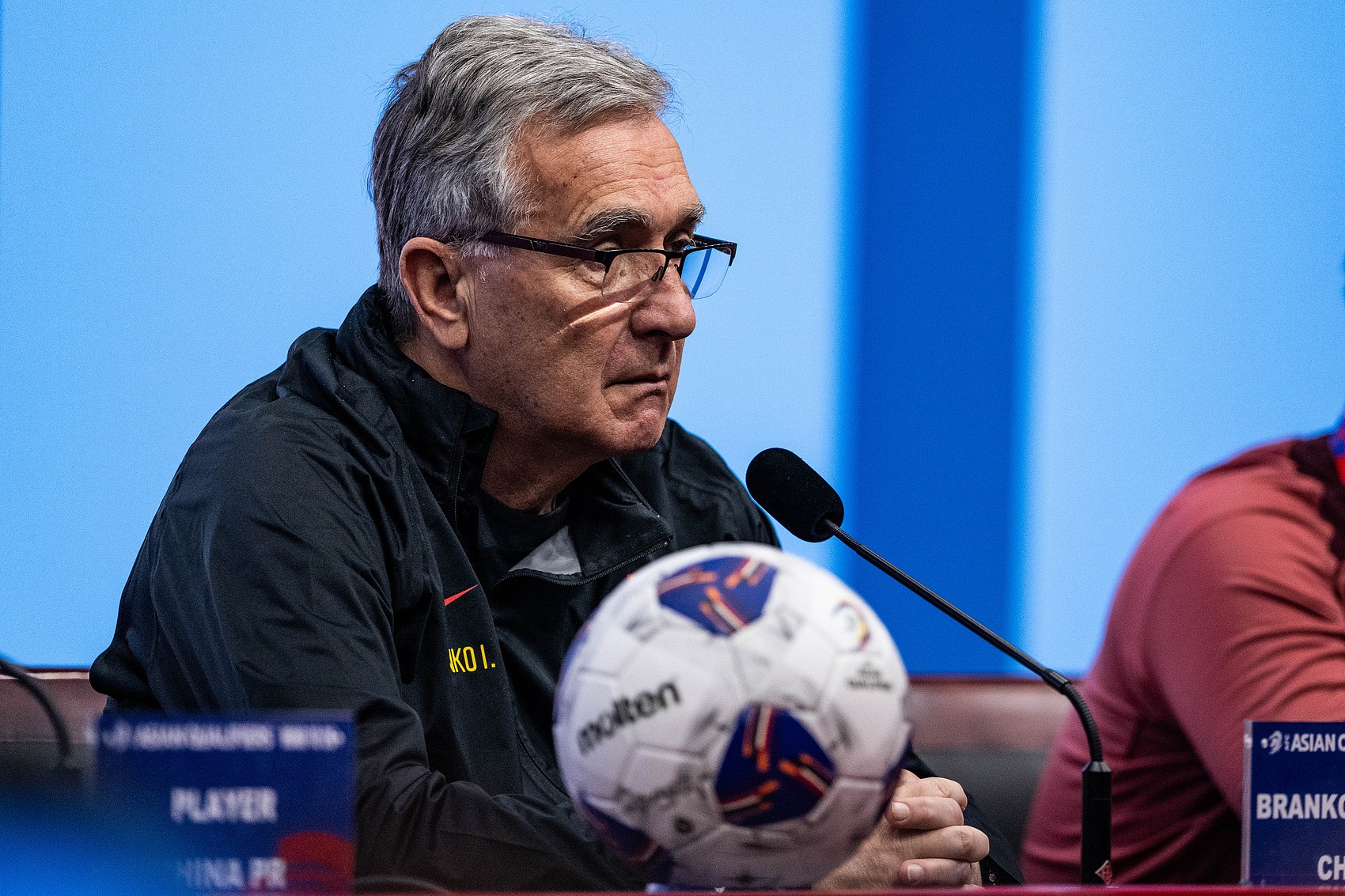  津媒：國足踢得勇敢有余但算不上聰明，用人、打法暴露明顯問題