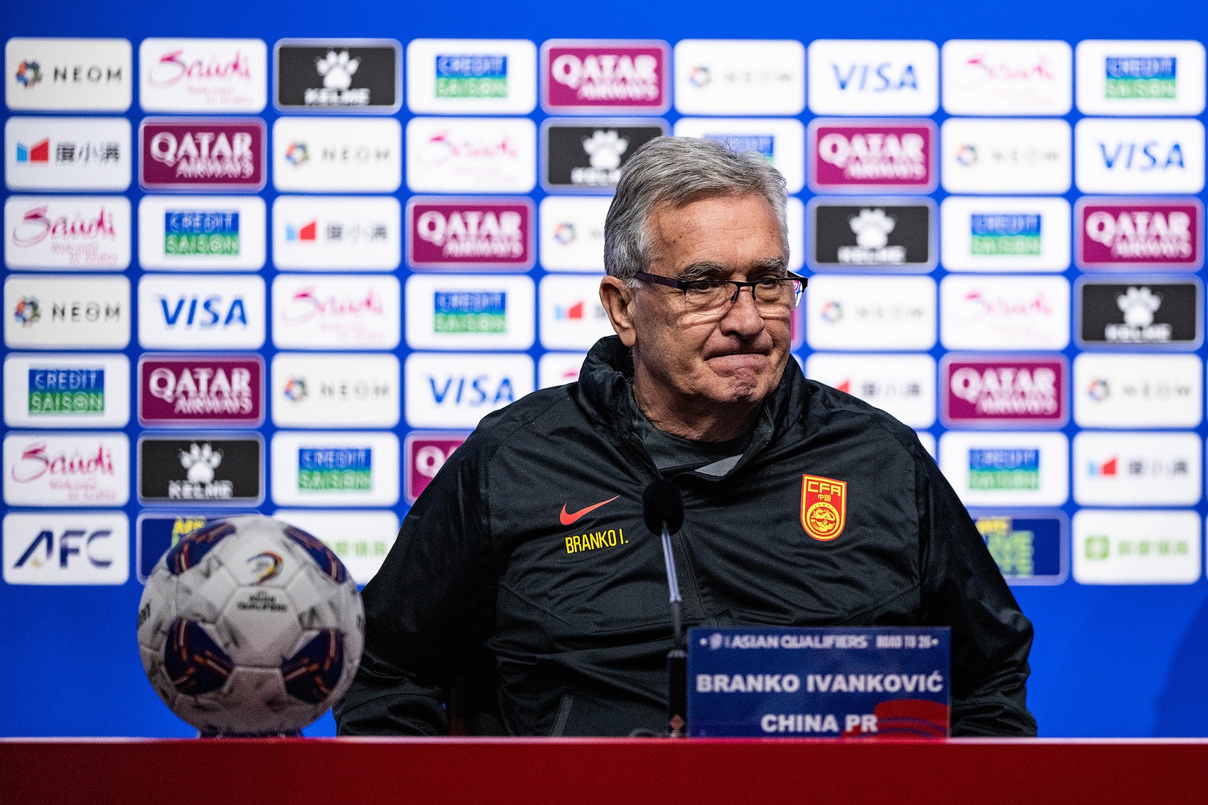  媒體人：國足沒把打造堅(jiān)韌防守體系作為基礎(chǔ)，這種定位無法理解